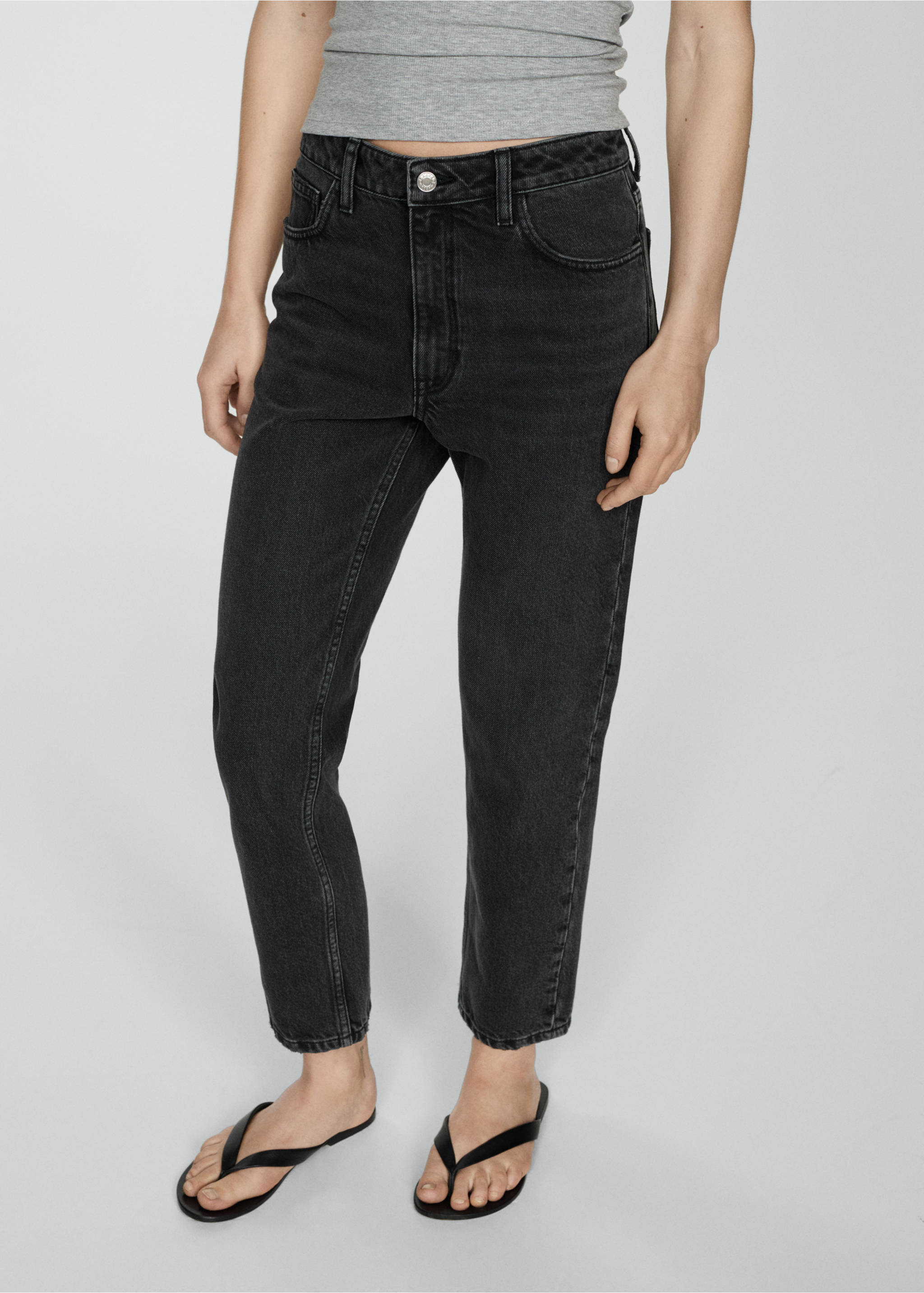 Jeans Mom2000 mom med høyt liv - Halvtotal bildeutsnitt, Black denim. Ref: 67040317-00.