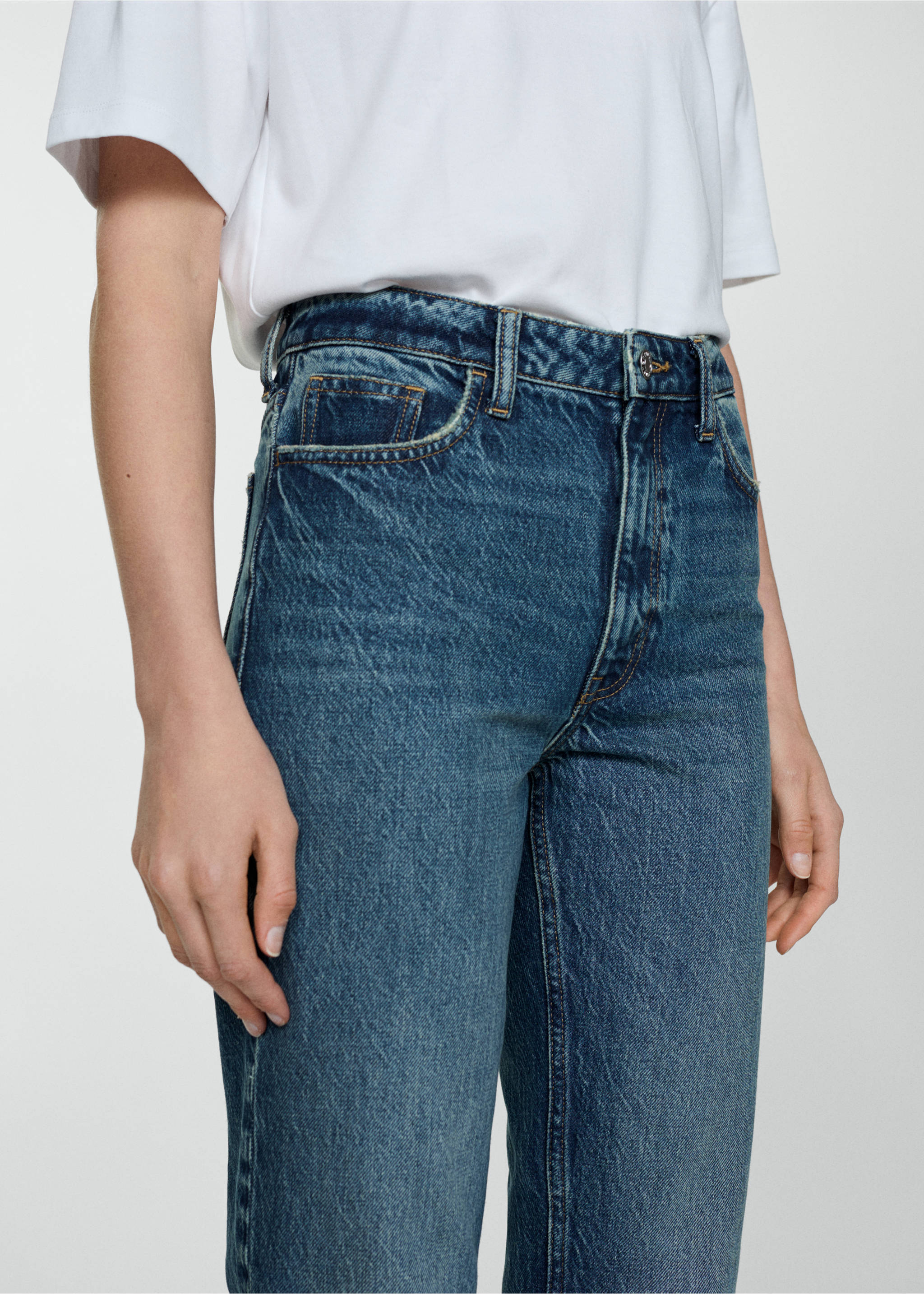Mom2000 high-rise jeans - Details of the article 6, Dark Blue. Ref: 67040319-00.