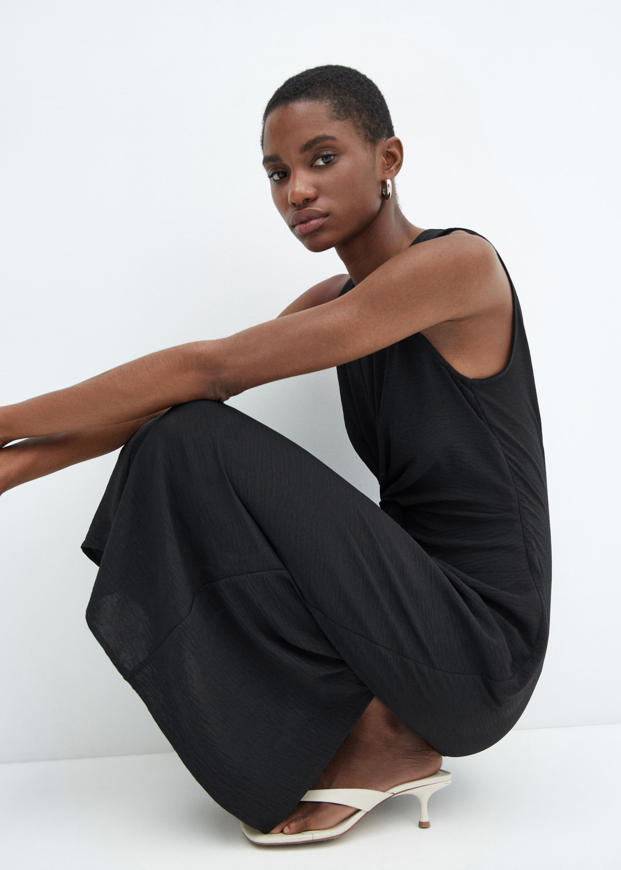 Vestit detall nus - Detall de l'article 2