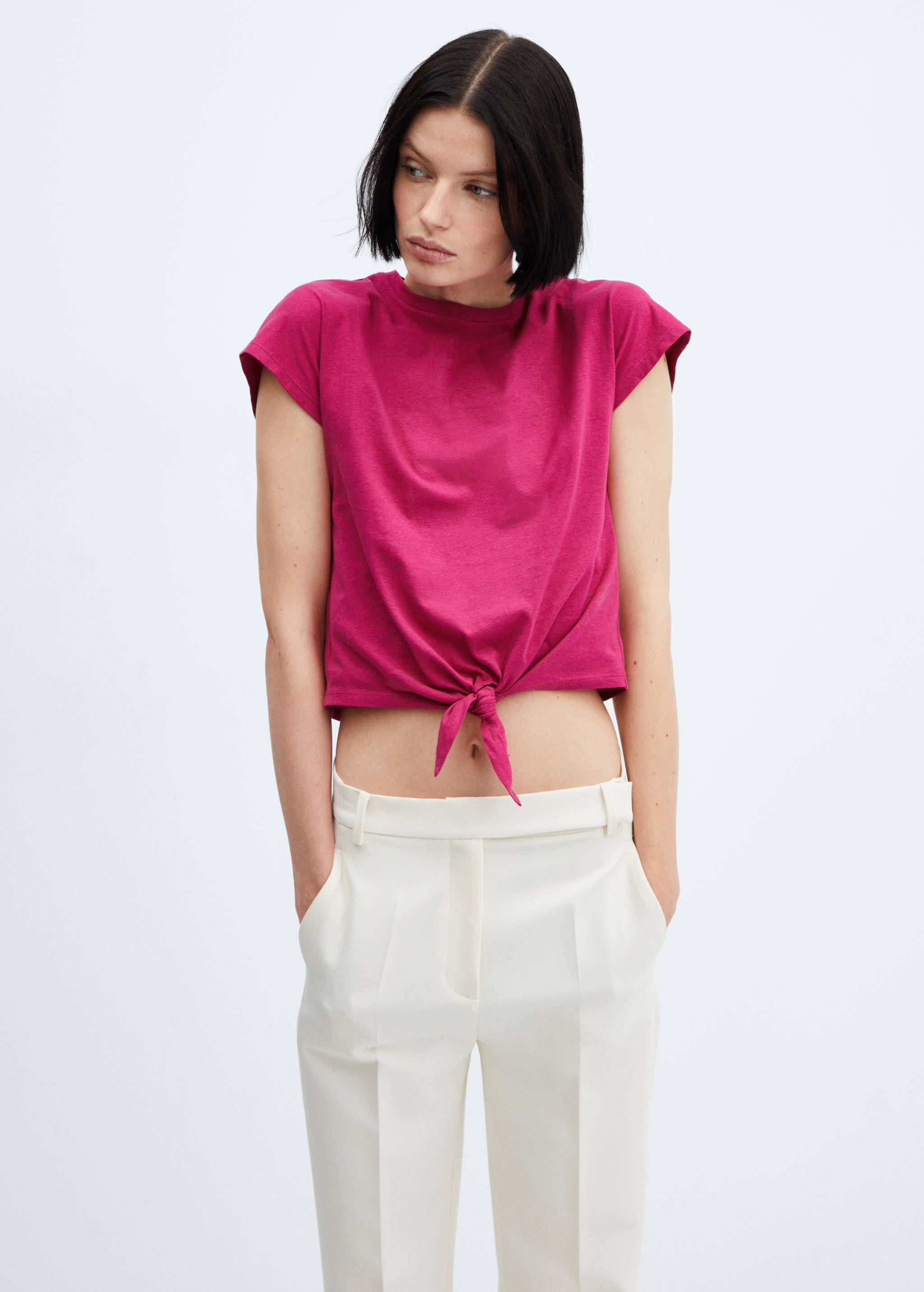 Baumwoll-T-Shirt mit Knotendetail - Mittlere Ansicht