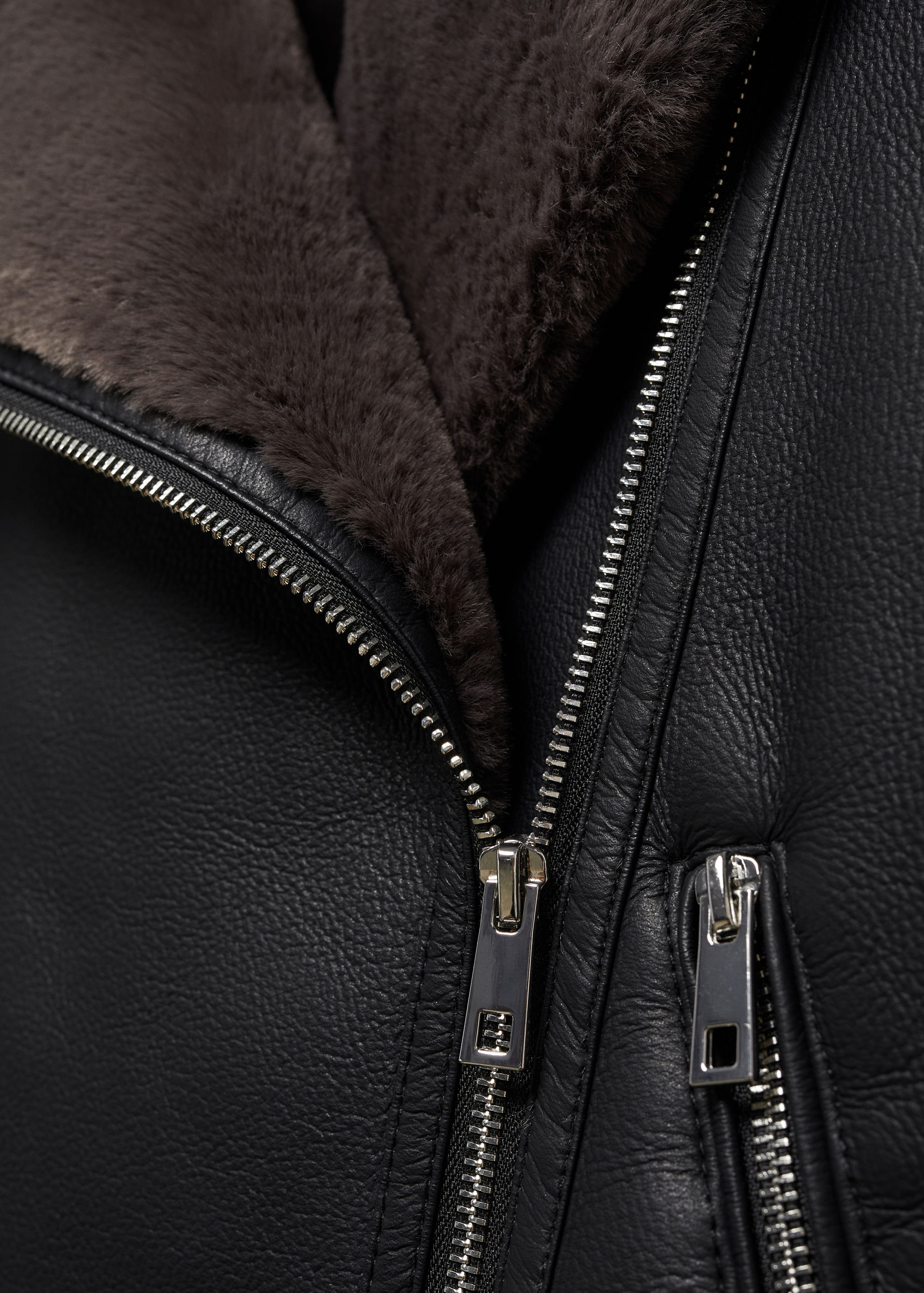 Doubleface-Jacke mit Ledereffekt - Detail des Artikels 8