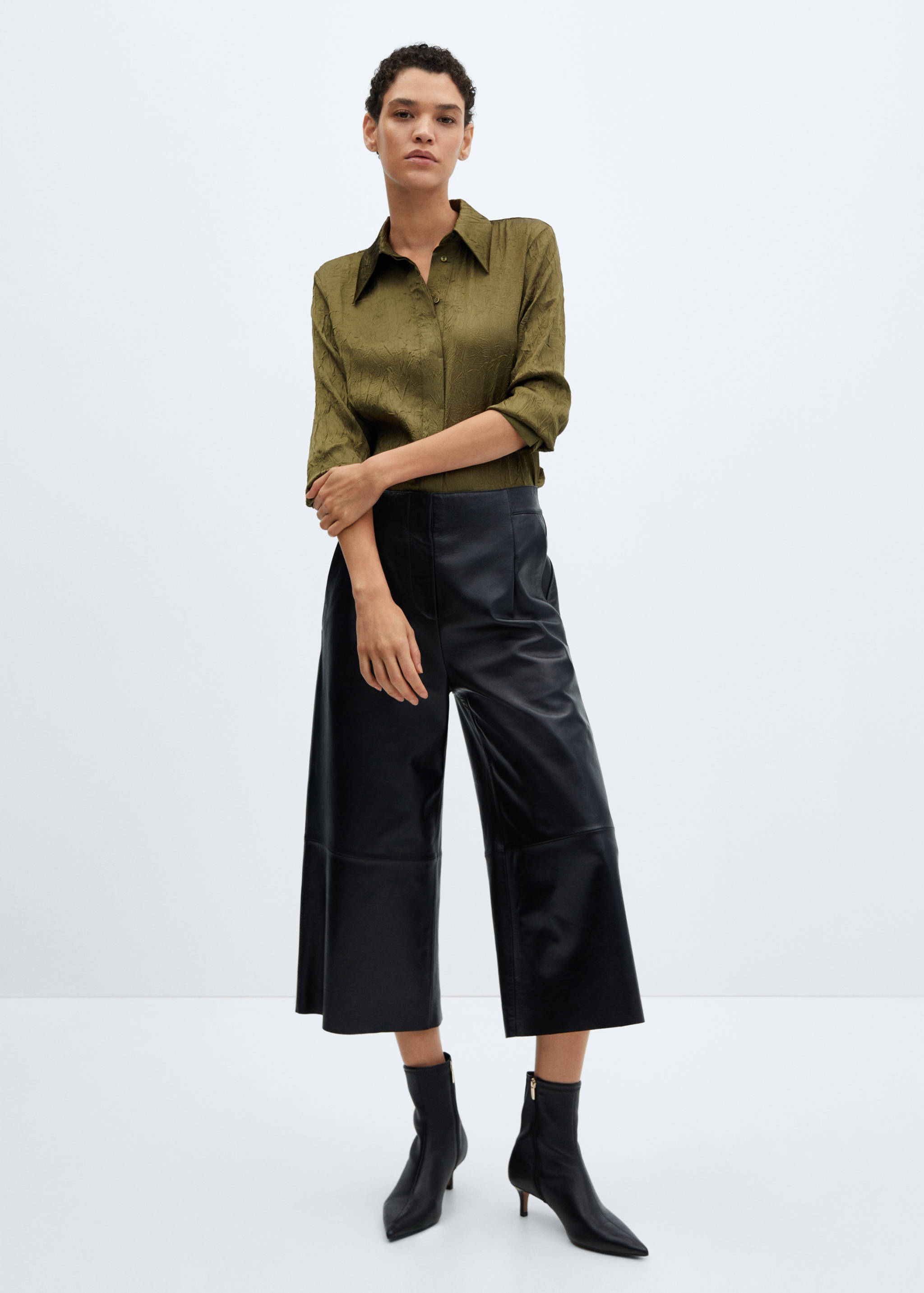 Satin textured shirt - General plane