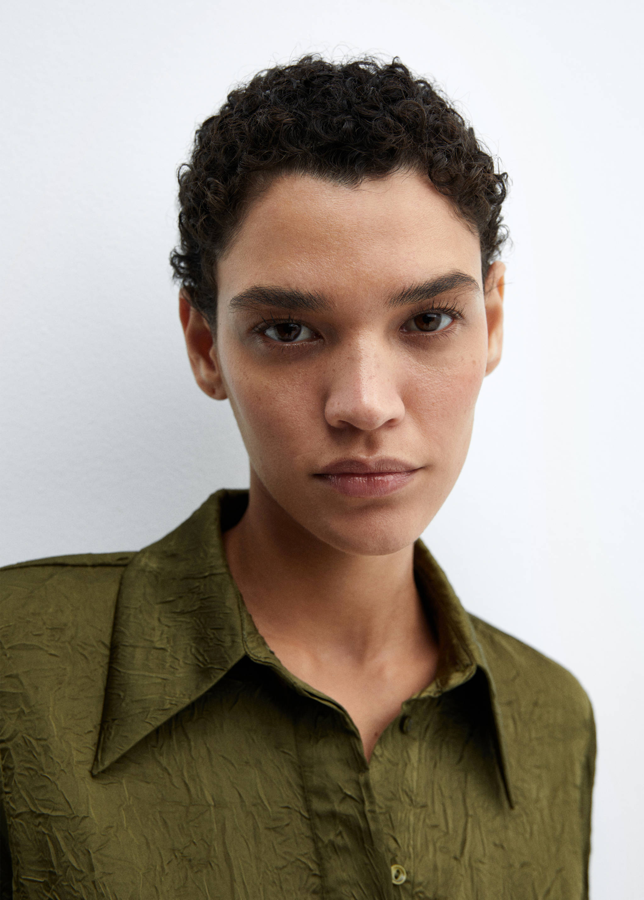 Satin textured shirt - Details of the article 1