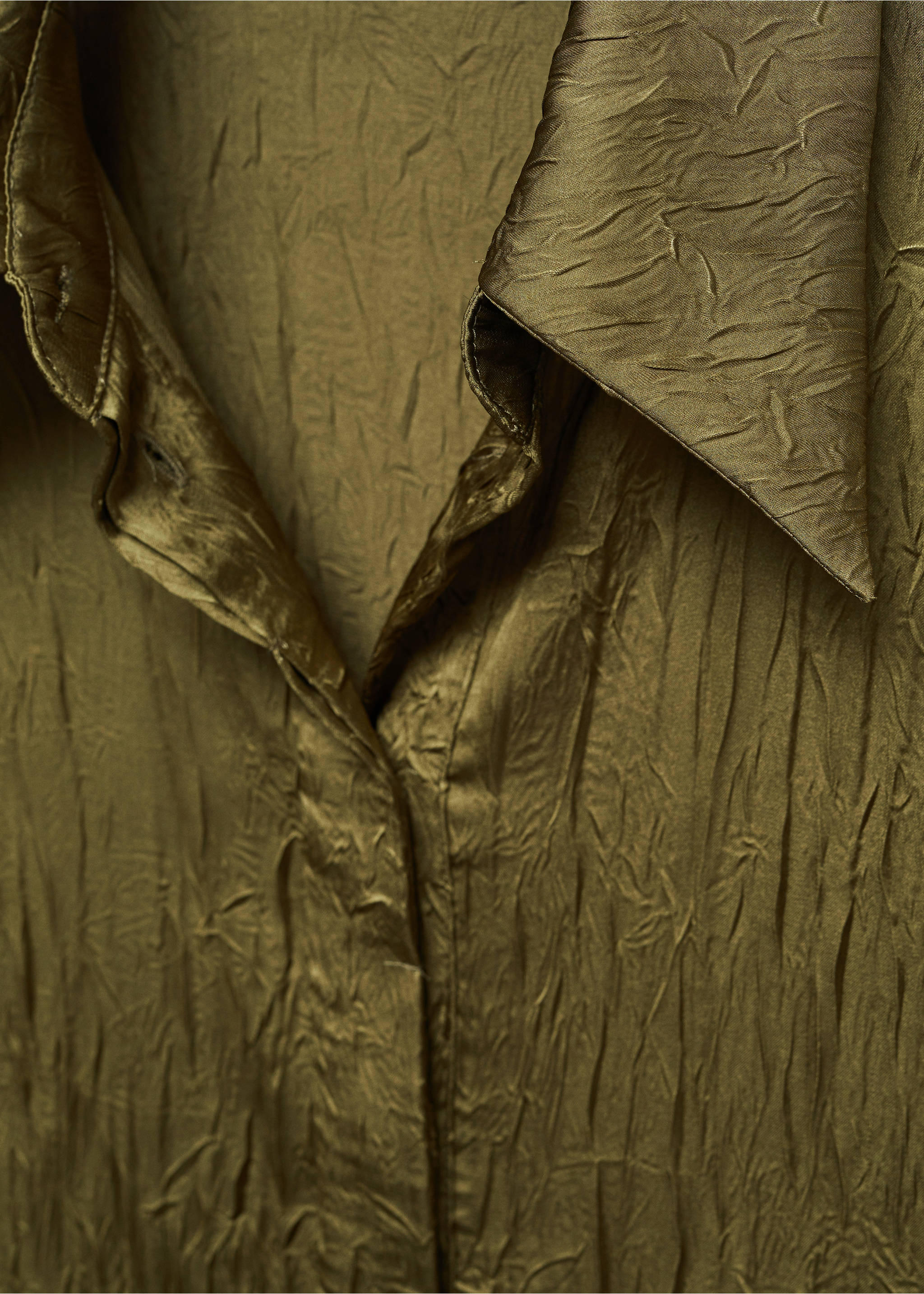 Satin textured shirt - Details of the article 8, Green. Ref: 67040457-00.