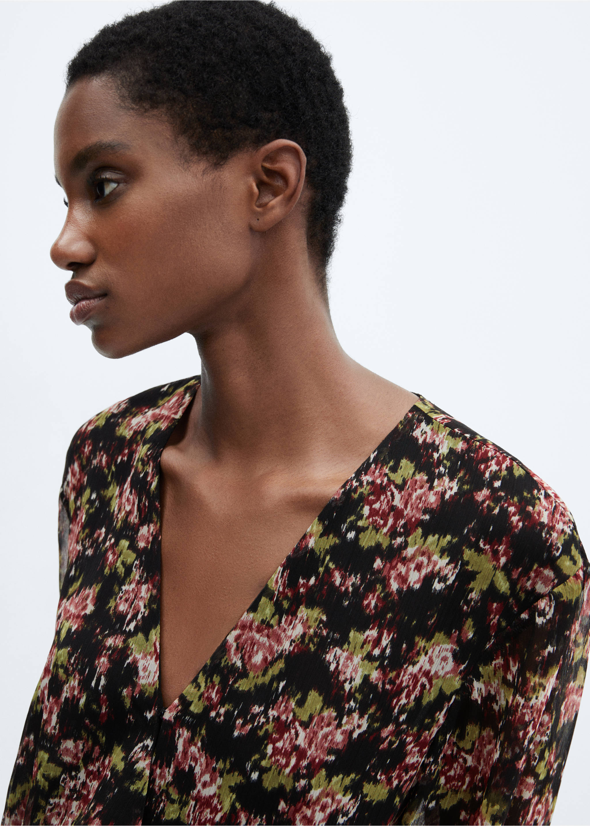 Vestido estampado nudo - Detalle del artículo 1, Negro. Ref: 67040462-00.