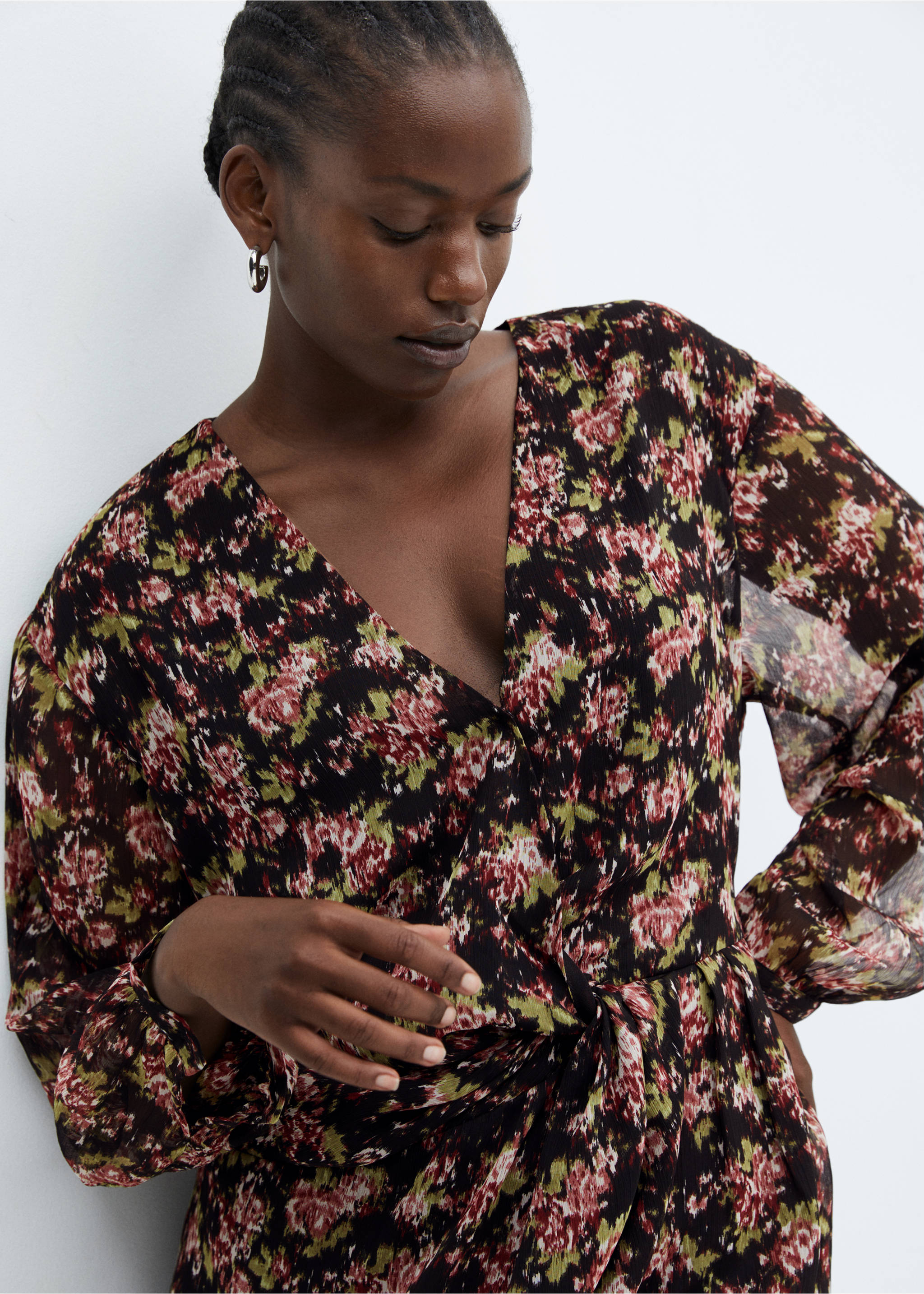 Vestido estampado nudo - Detalle del artículo 4, Negro. Ref: 67040462-00.