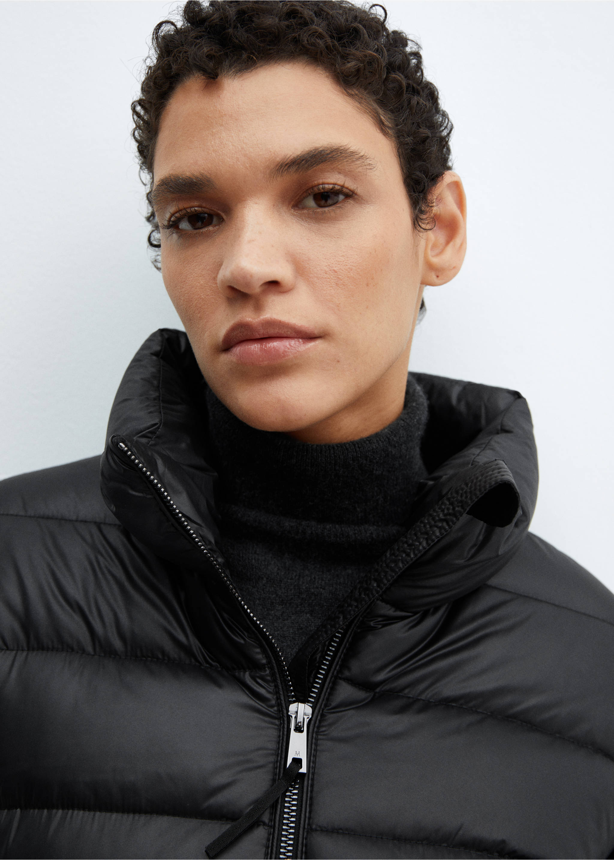 Wasserabweisender Anorak - Detail des Artikels 1, Schwarz. Ref: 67040465-00.