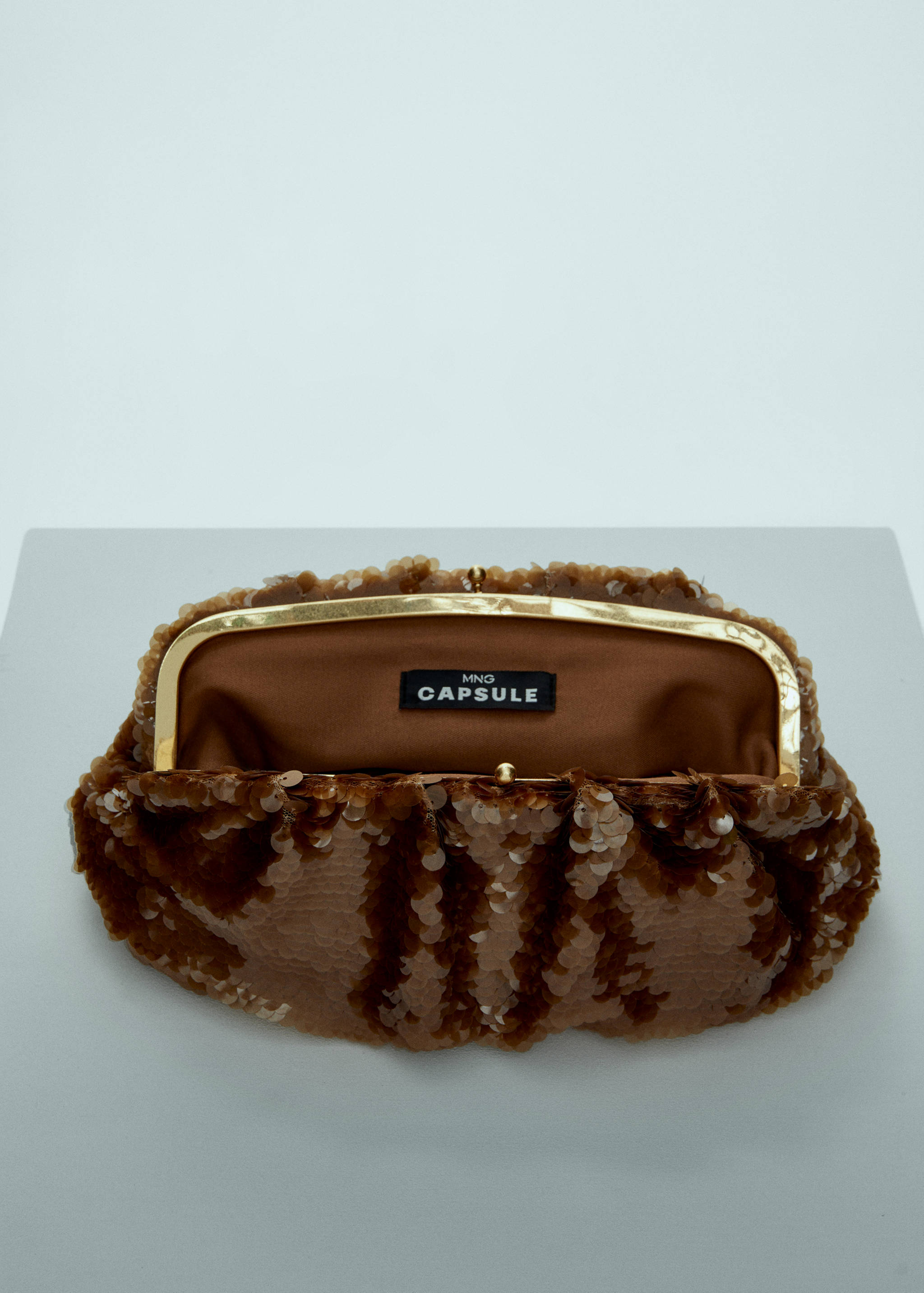 Pochette à paillettes - Détail de l'article 1