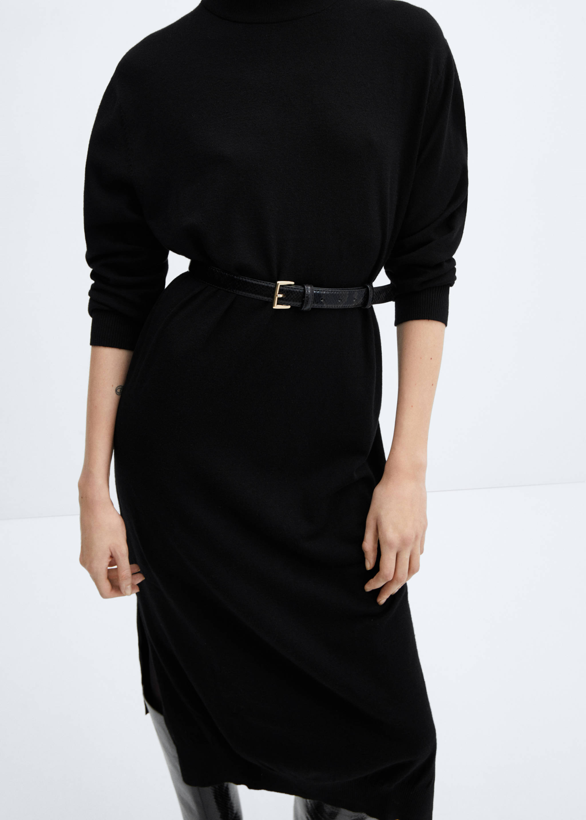 Strickkleid mit Rundhalsausschnitt - Detail des Artikels 6