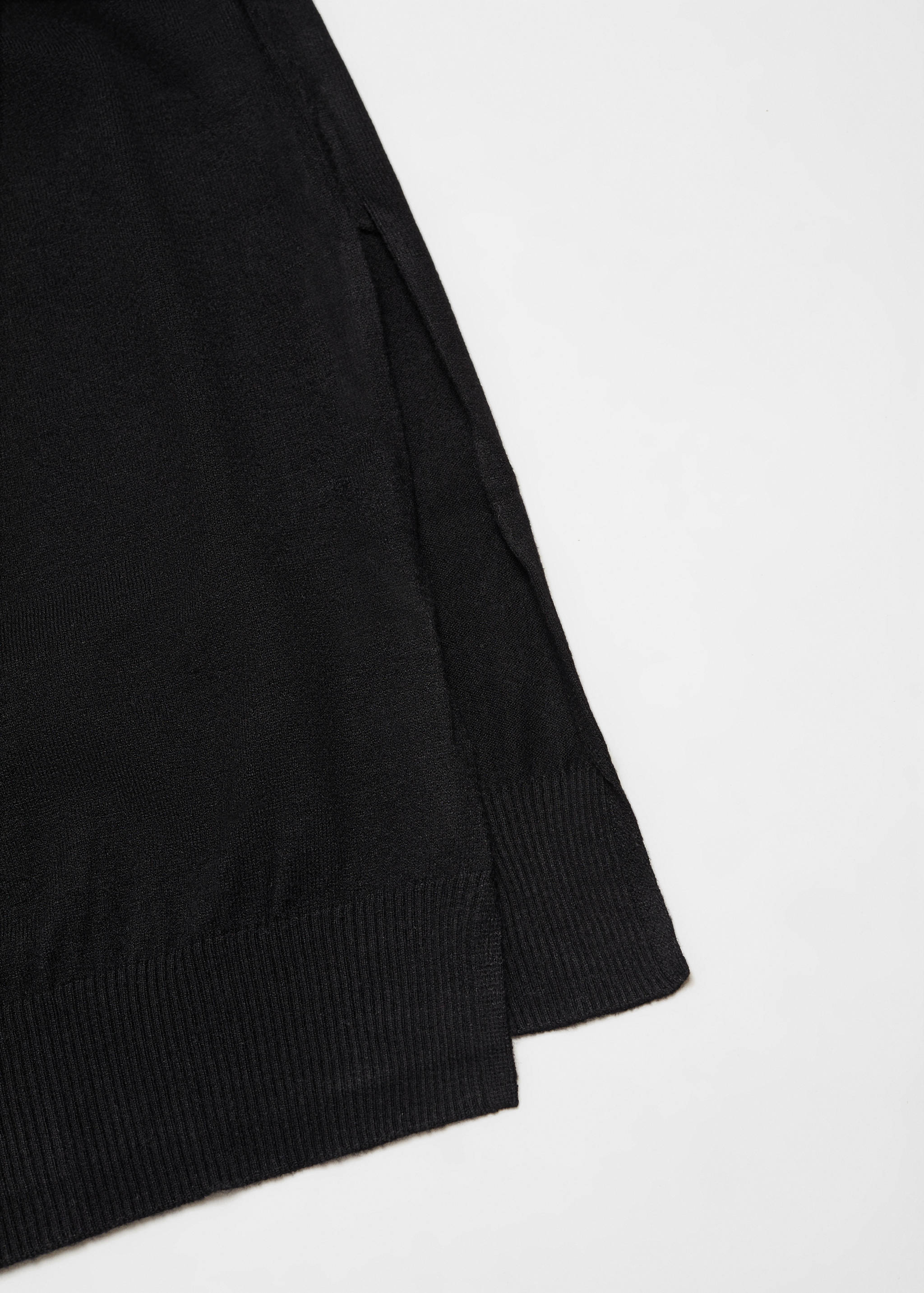 Strickkleid mit Rundhalsausschnitt - Detail des Artikels 8