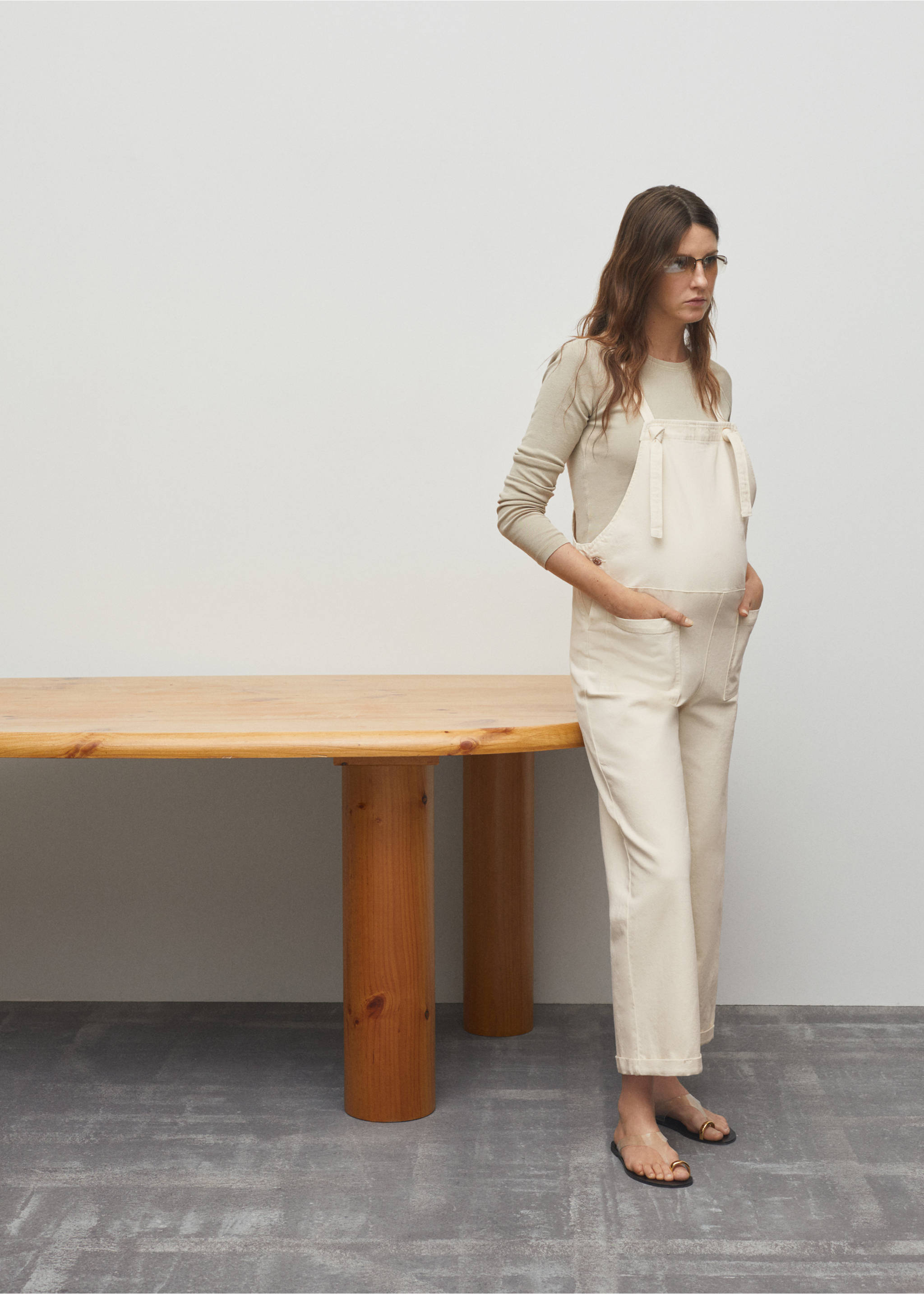 Maternity denim dungarees - Details of the article 2, Off White. Ref: 67040477-00.