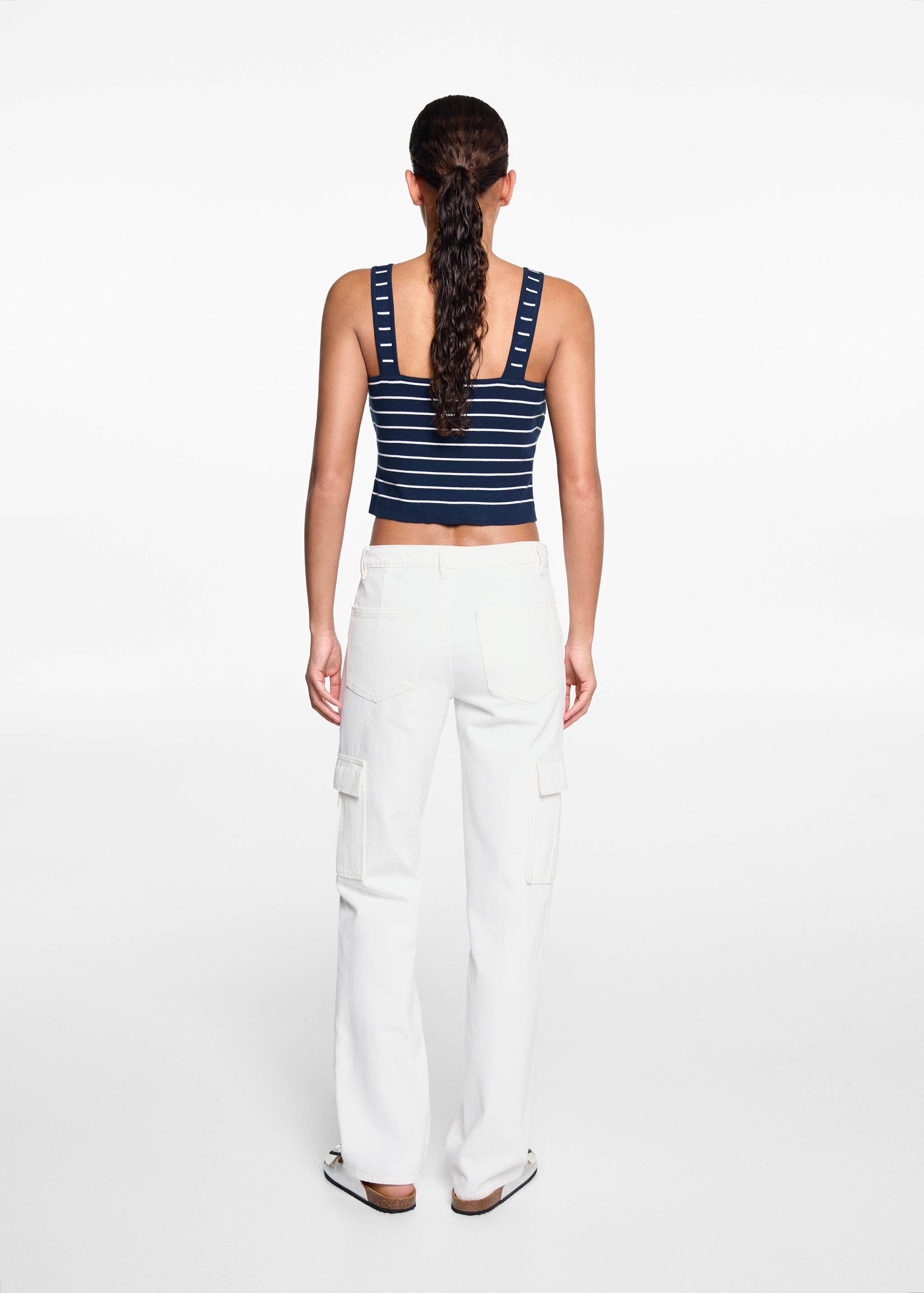 Straight-fit cargo jeans - Reverse of the article