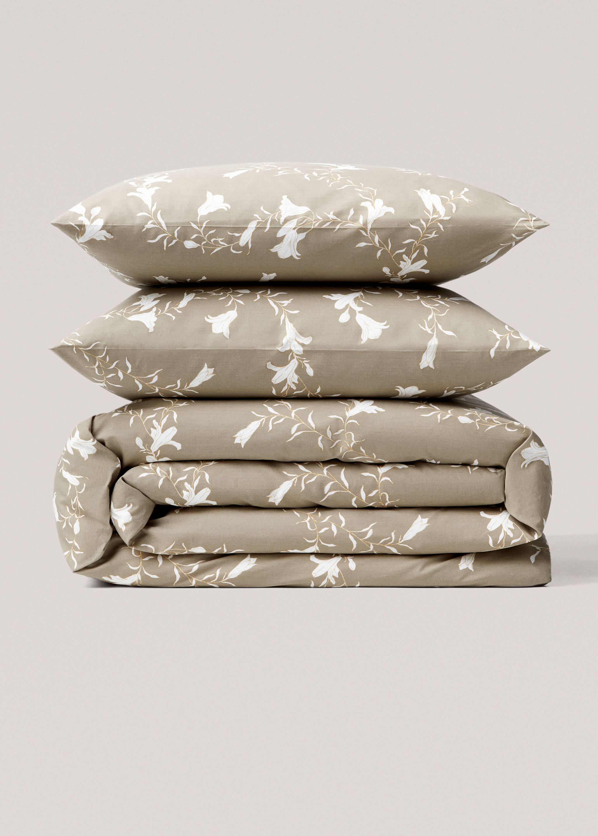 Capa de edredão em contraste às flores (cama 90 cm) - Artigo sem modelo