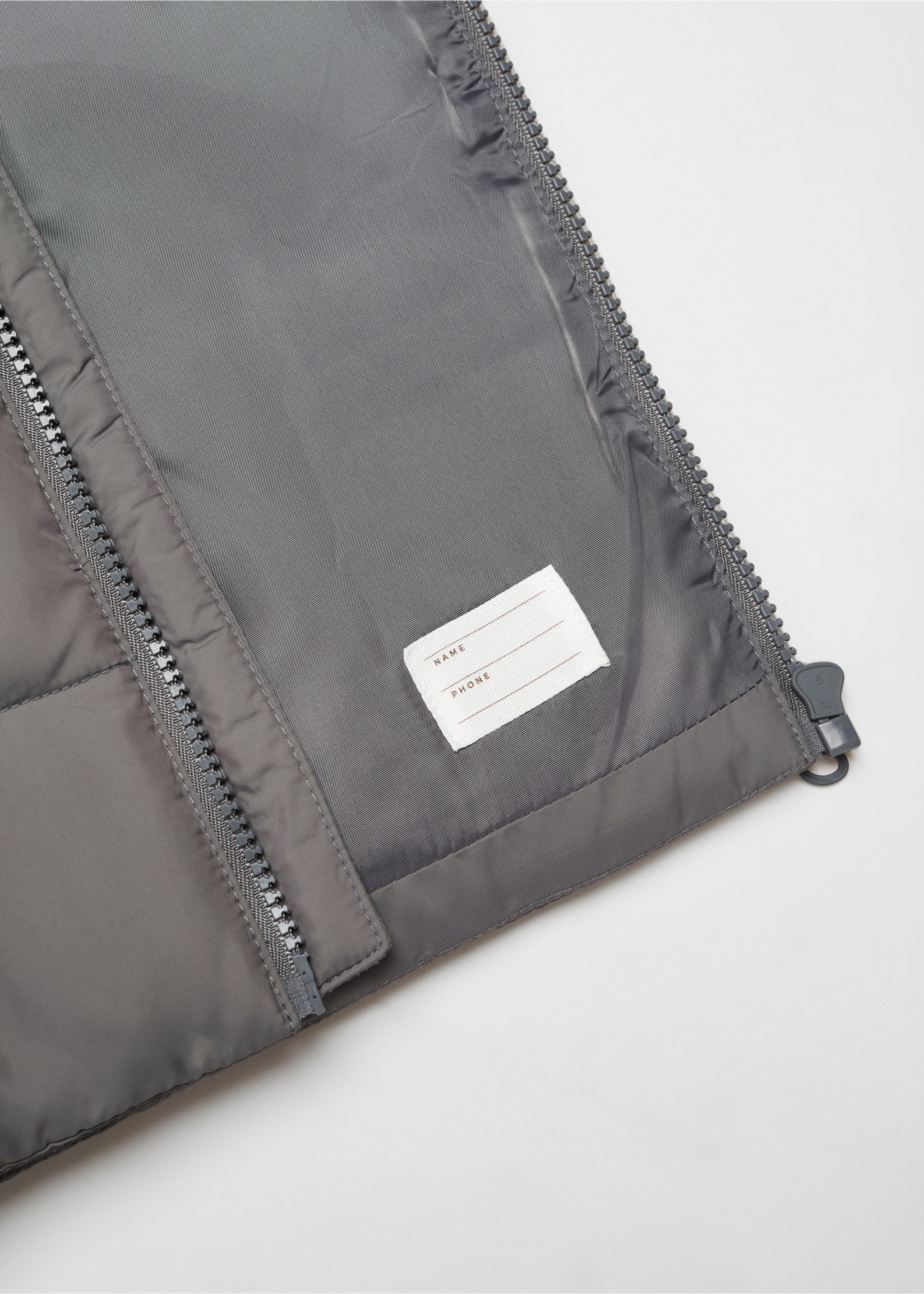 Quilted gilet - Details of the article 8