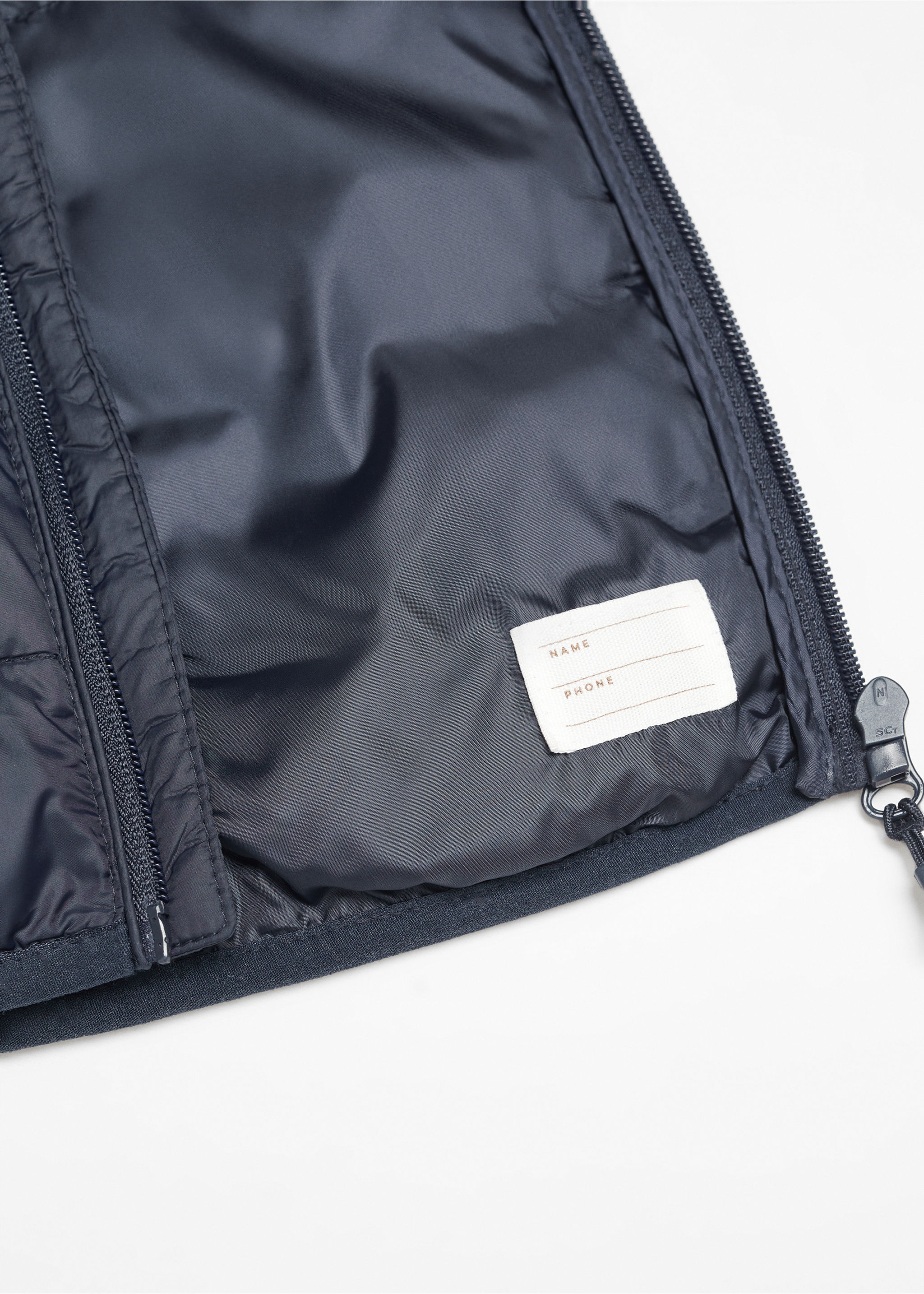 Quilted gilet - Details of the article 8