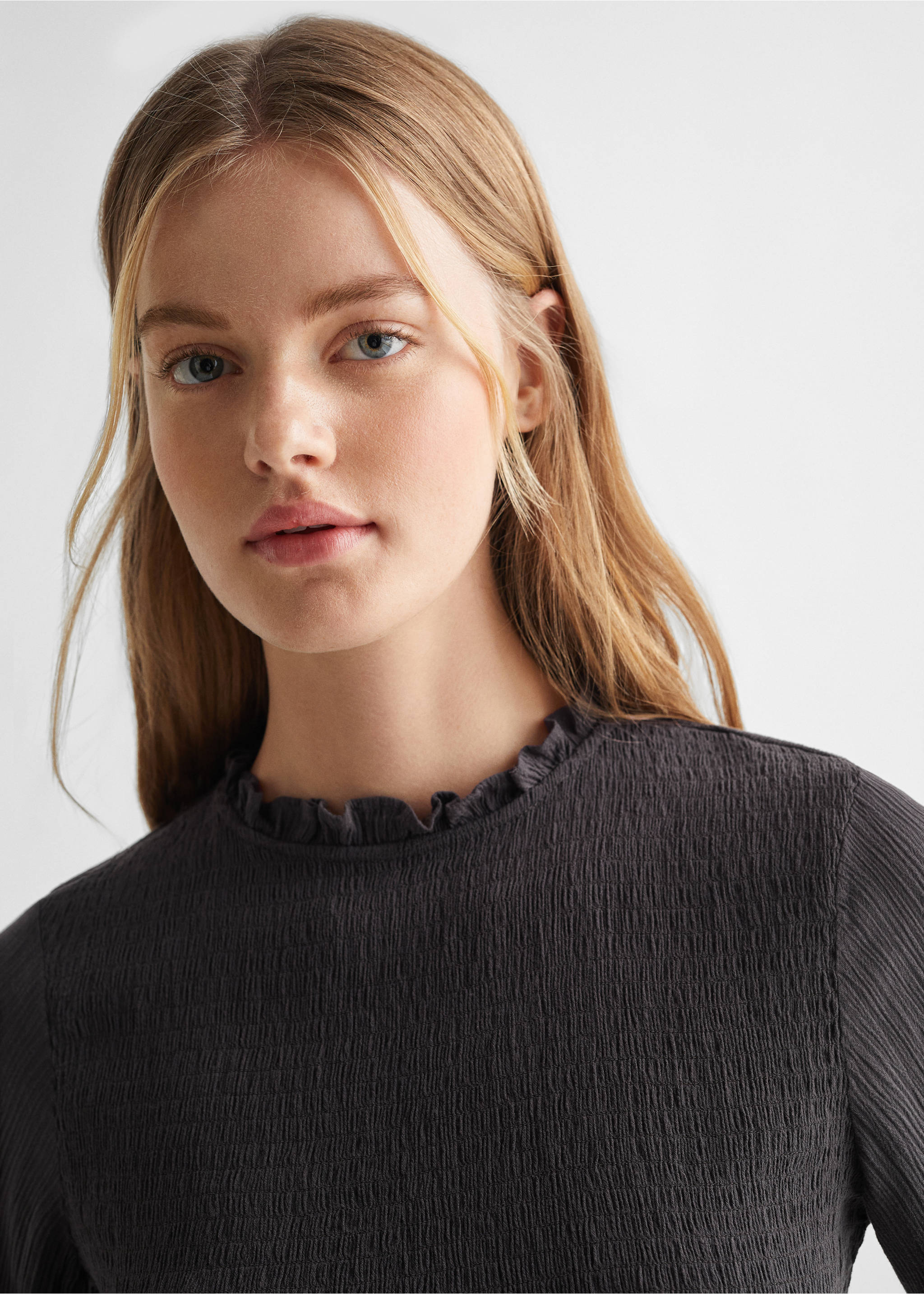 Ruched flowing blouse - Details of the article 1, Charcoal. Ref: 67042918-00.