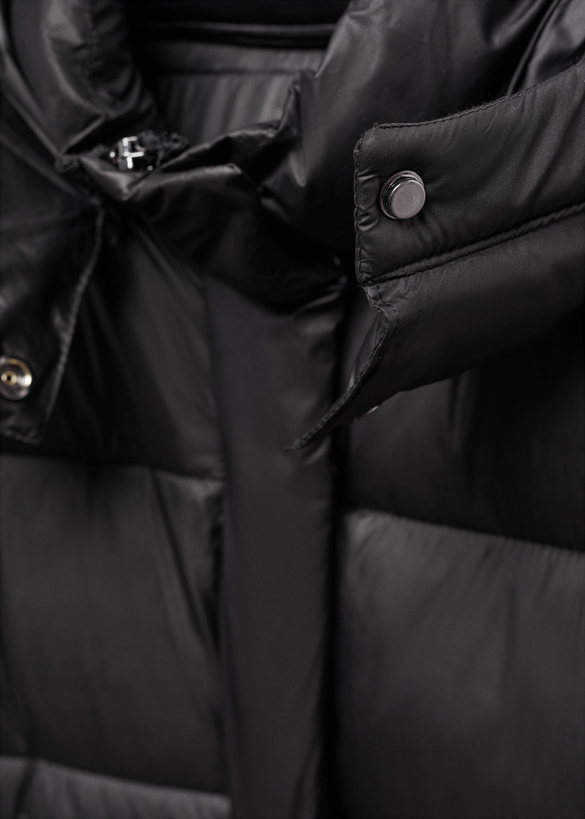 Pikowana kamizelka z kapturem - Szczegóły artykułu 0