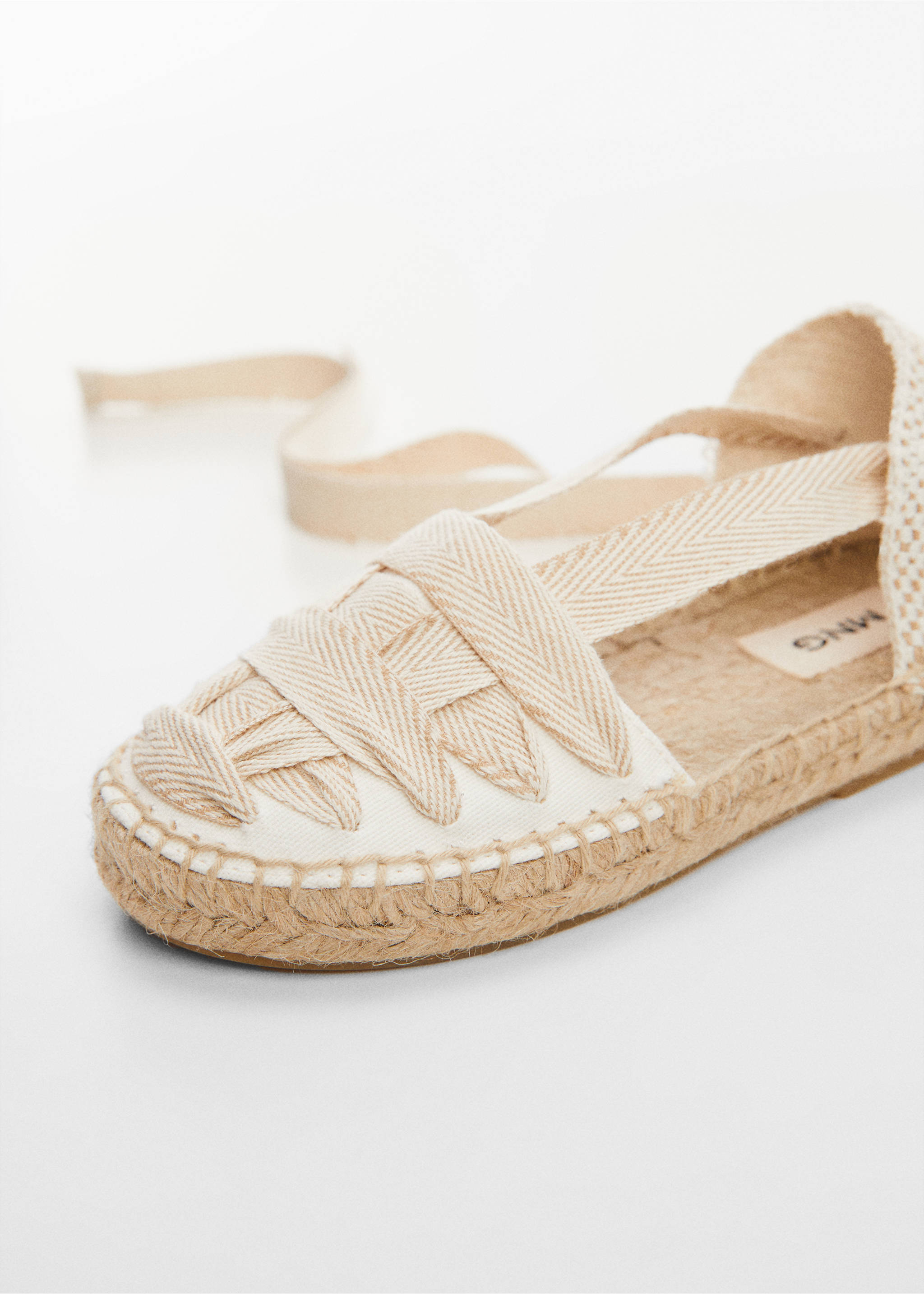 Espadrilles met strikken - Detail van het artikel 2, Zand. Ref: 67043683-00.
