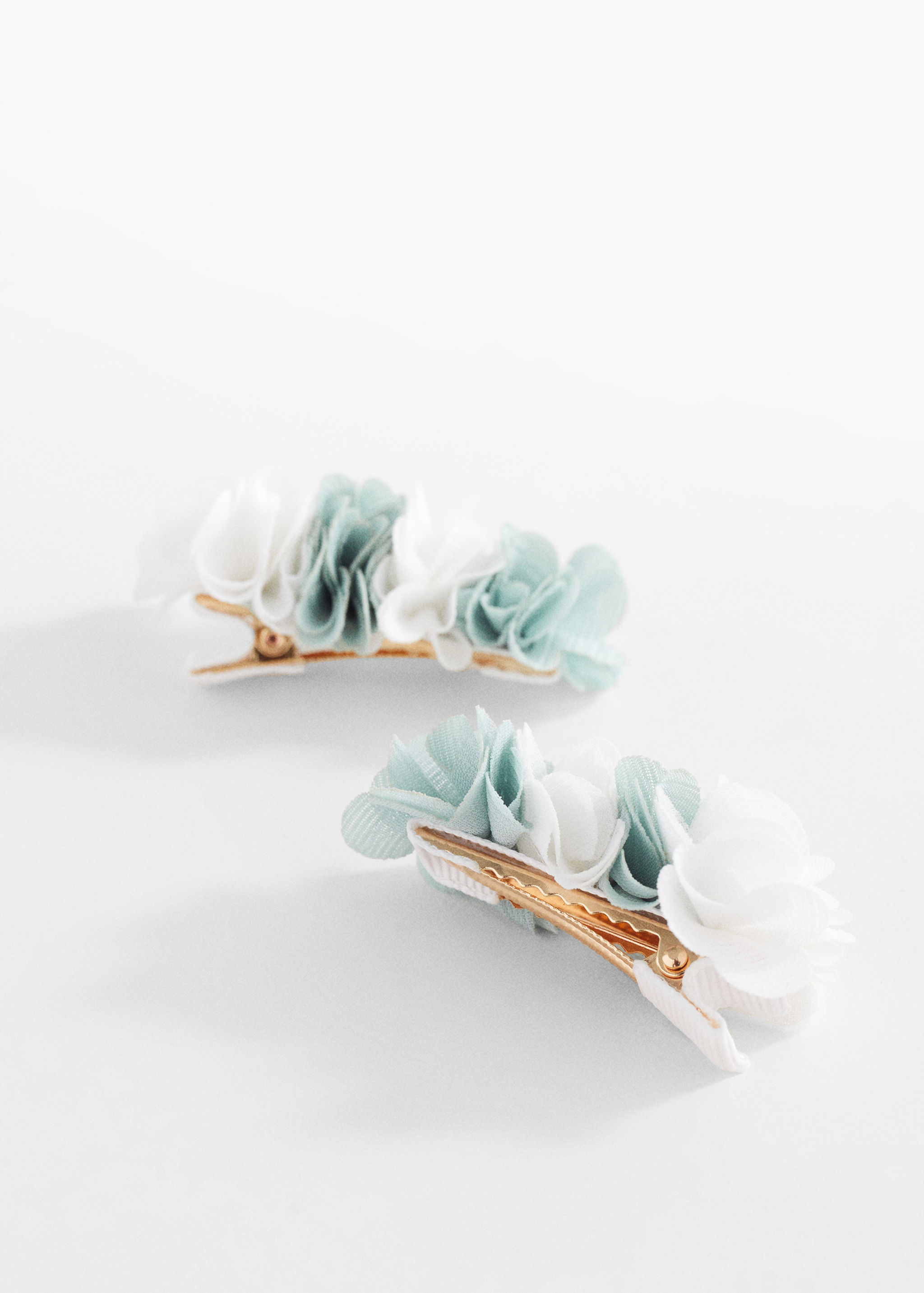 2 pack flower hairclips - Details of the article 1