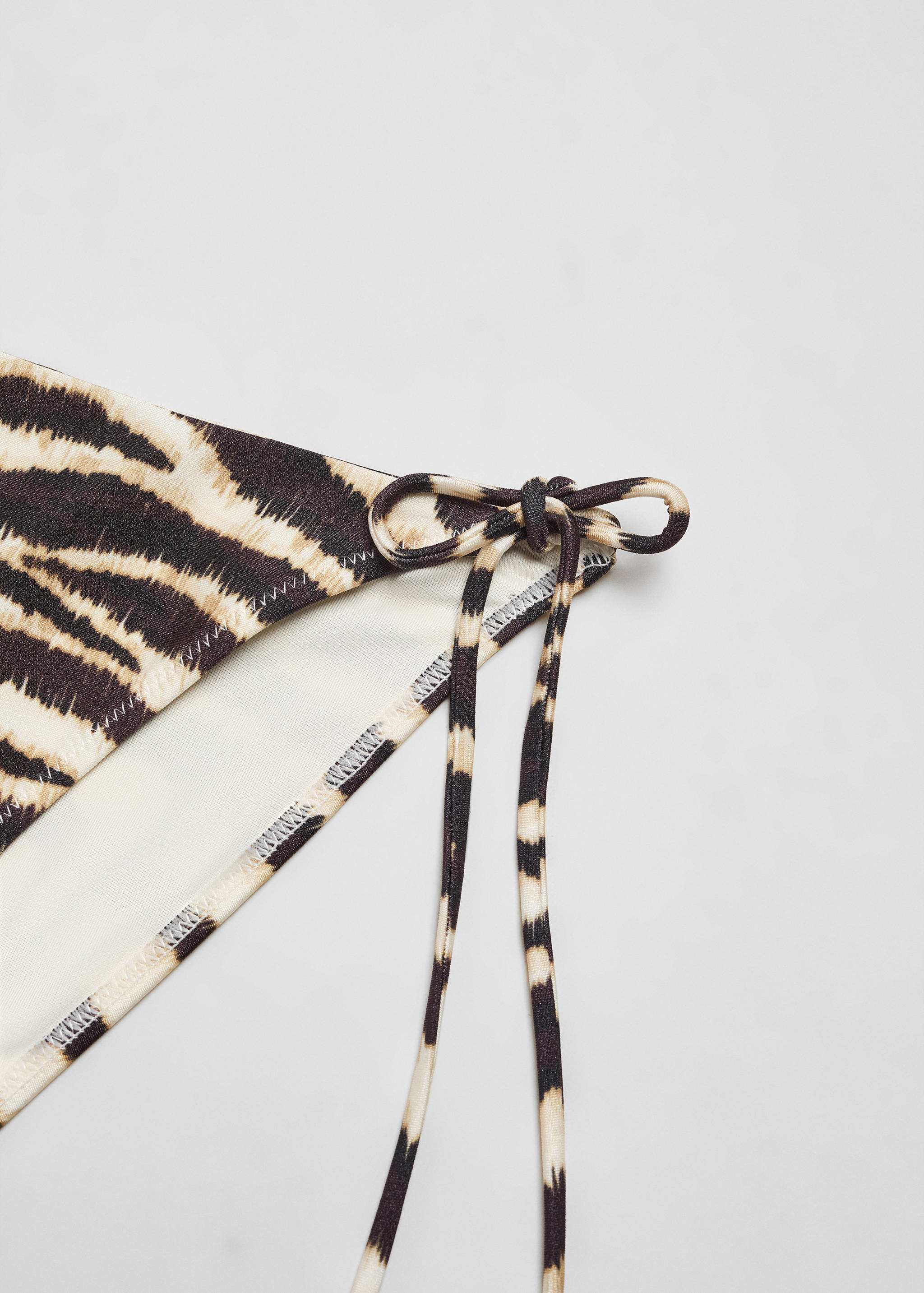 Animal print bikini bottom - Details of the article 8