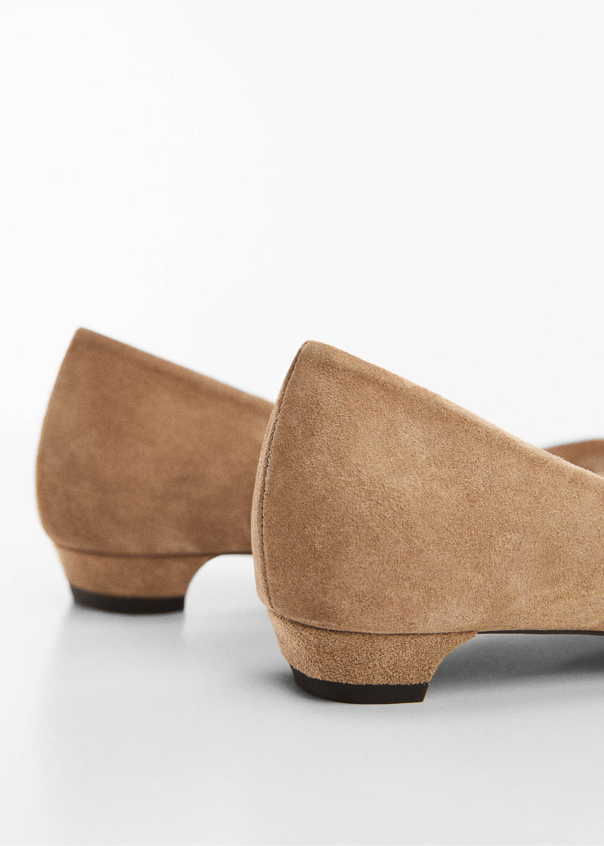 Pointed toe leather shoes - Details of the article 1, Sand. Ref: 67044026-00.