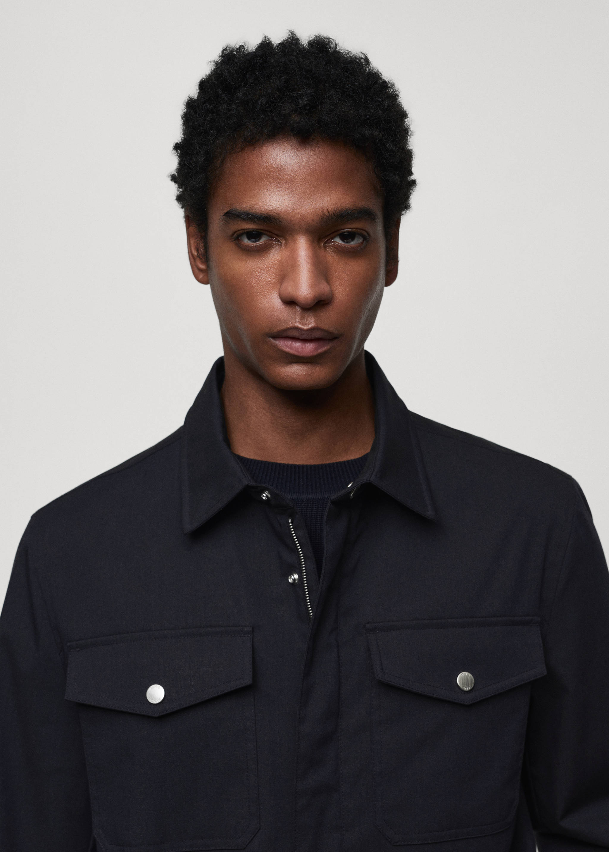 Water-repellent overshirt with pockets - Details of the article 1