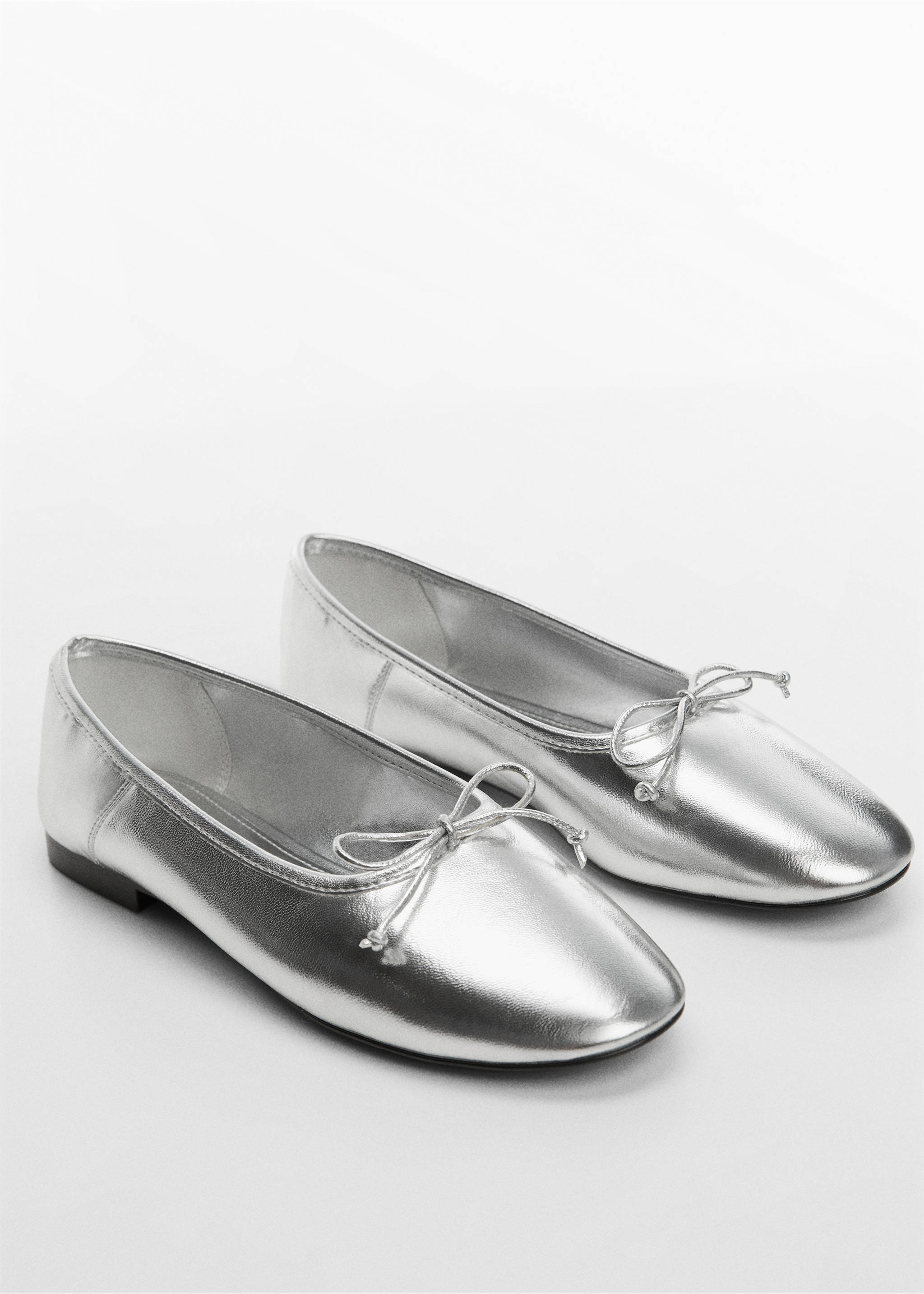 Metallic ballet flats - Medium plane, Silver. Ref: 67044449-00.