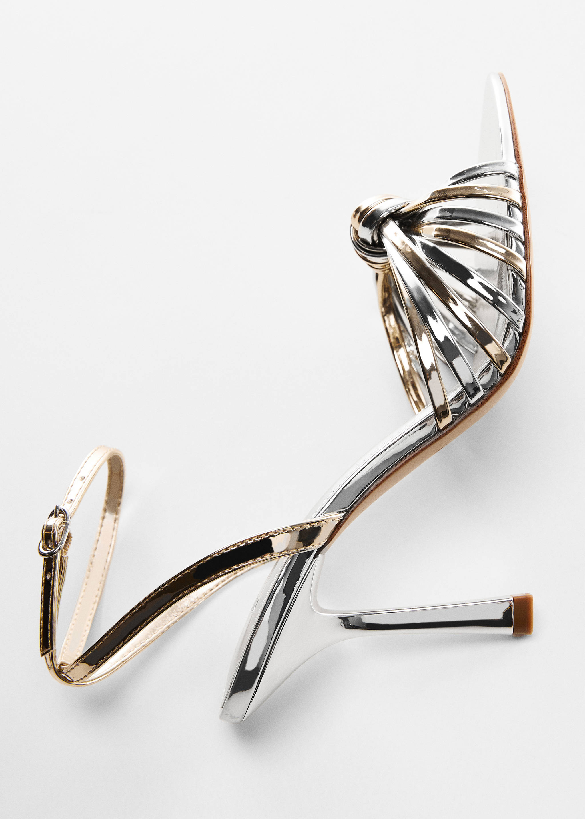 Strappy heeled sandals - Details of the article 5