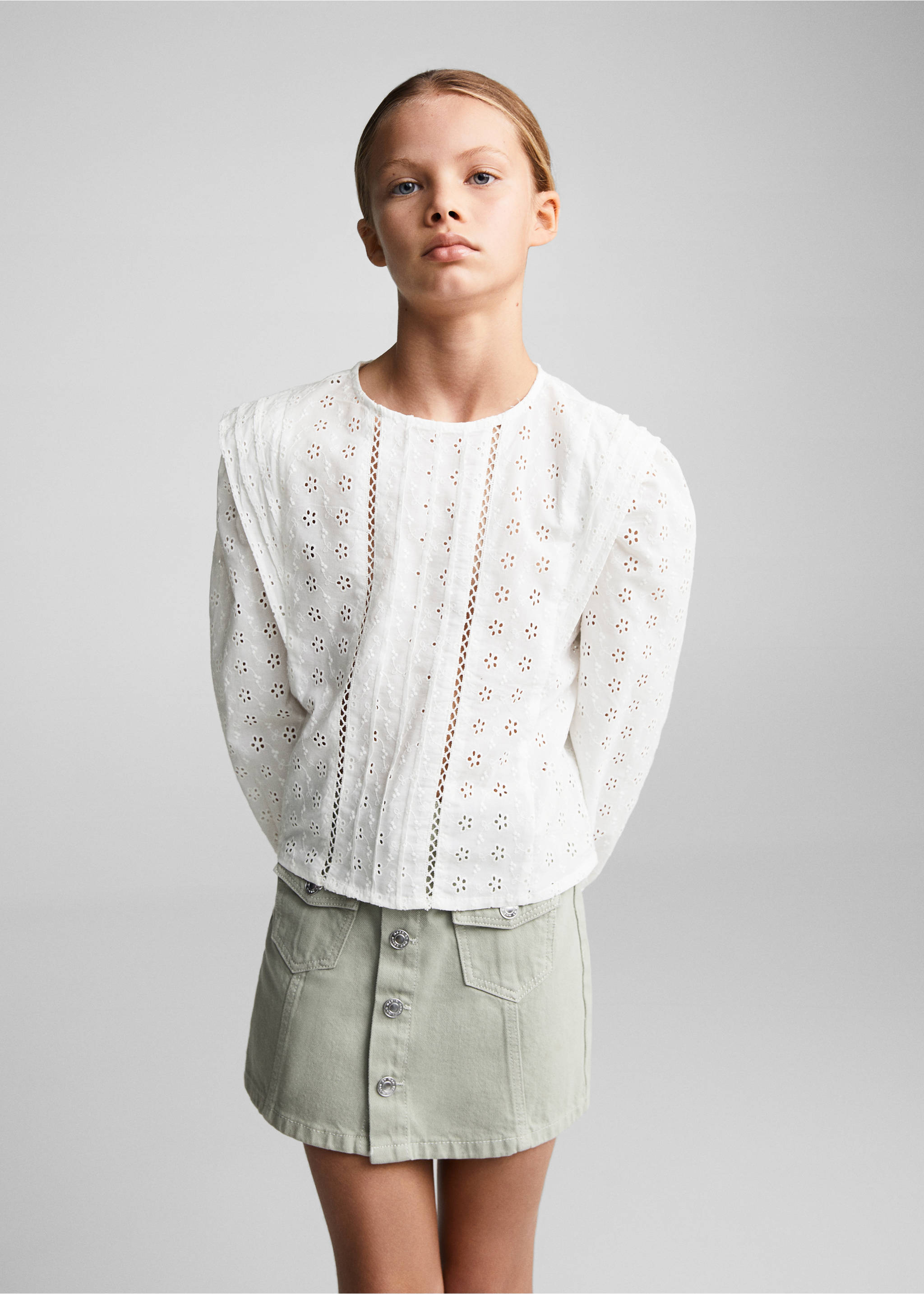 Floral embroidery blouse - Medium plane, White. Ref: 67044467-00.