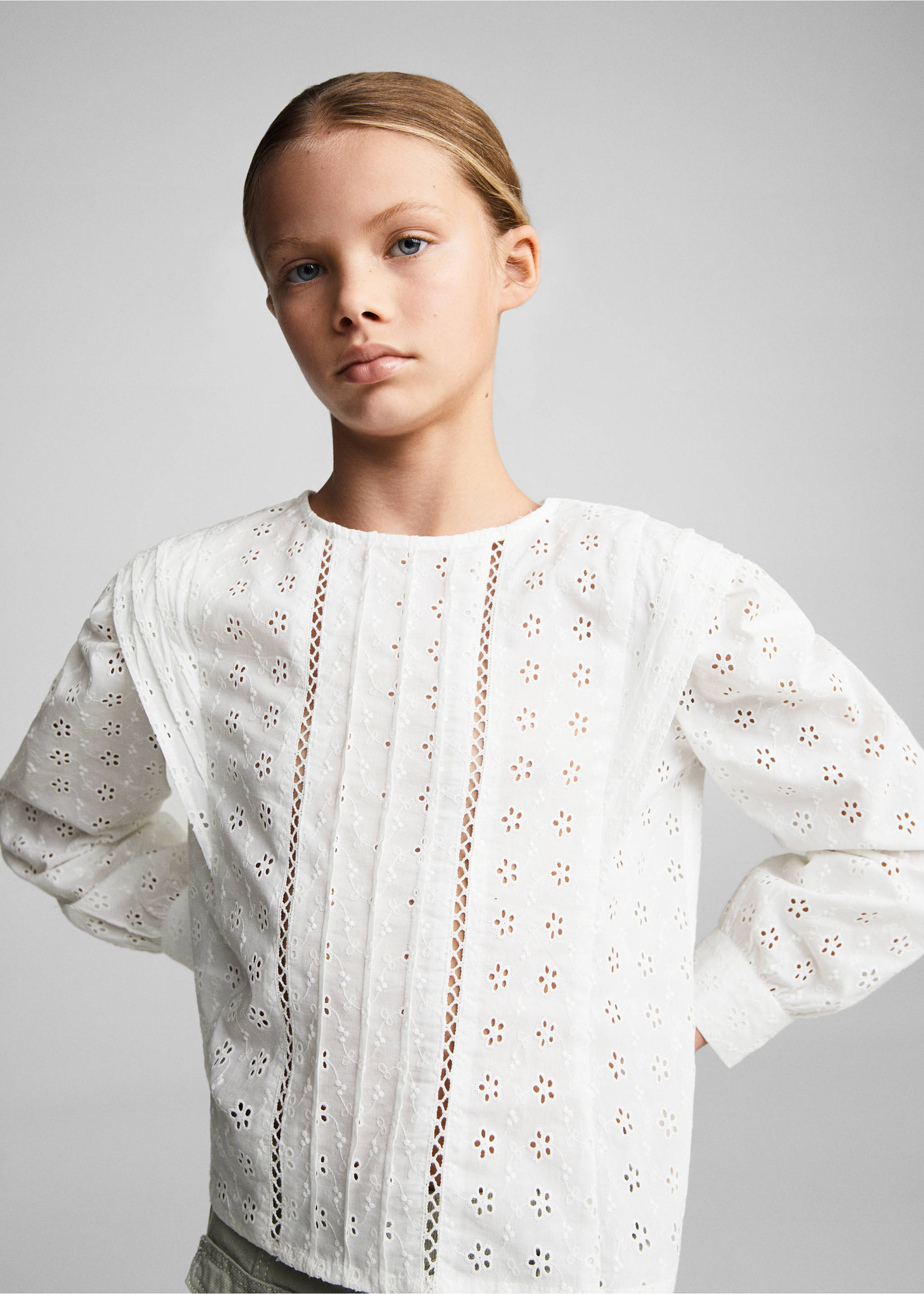 Floral embroidery blouse - Details of the article 1, White. Ref: 67044467-00.