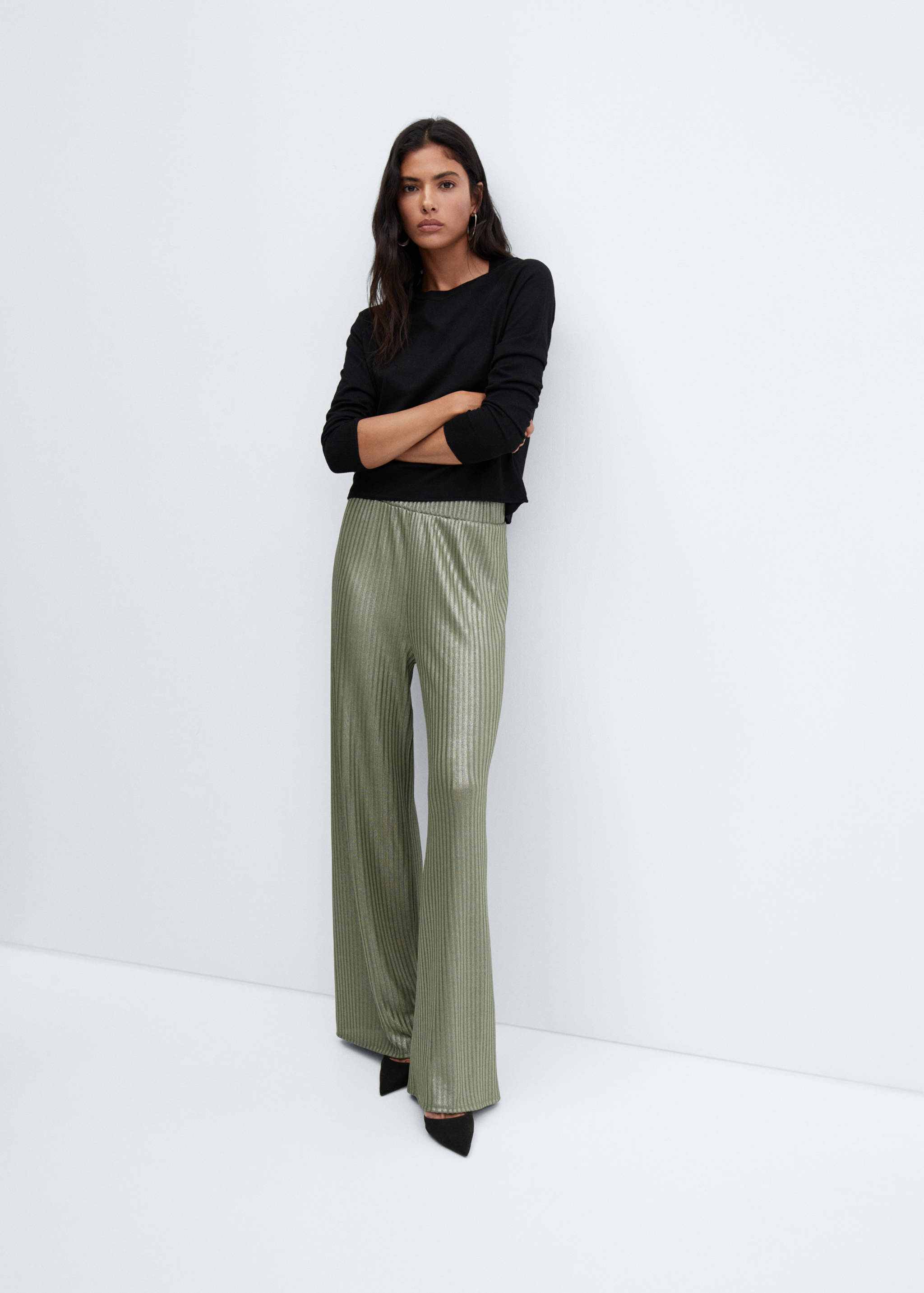 Wide leg trousers with elastic waist - Details of the article 2