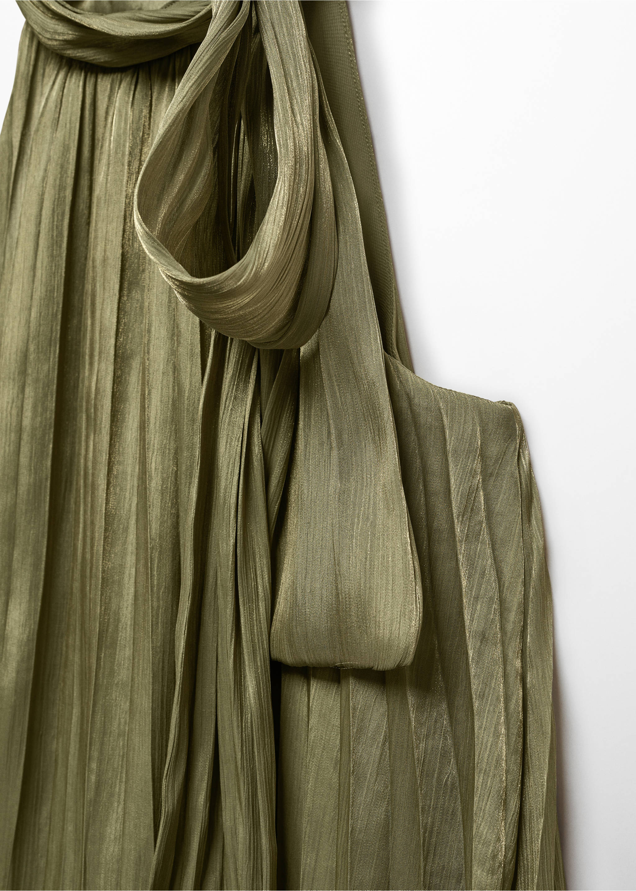 Pleated blouse with bow - Details of the article 8, Khaki. Ref: 67044782-00.