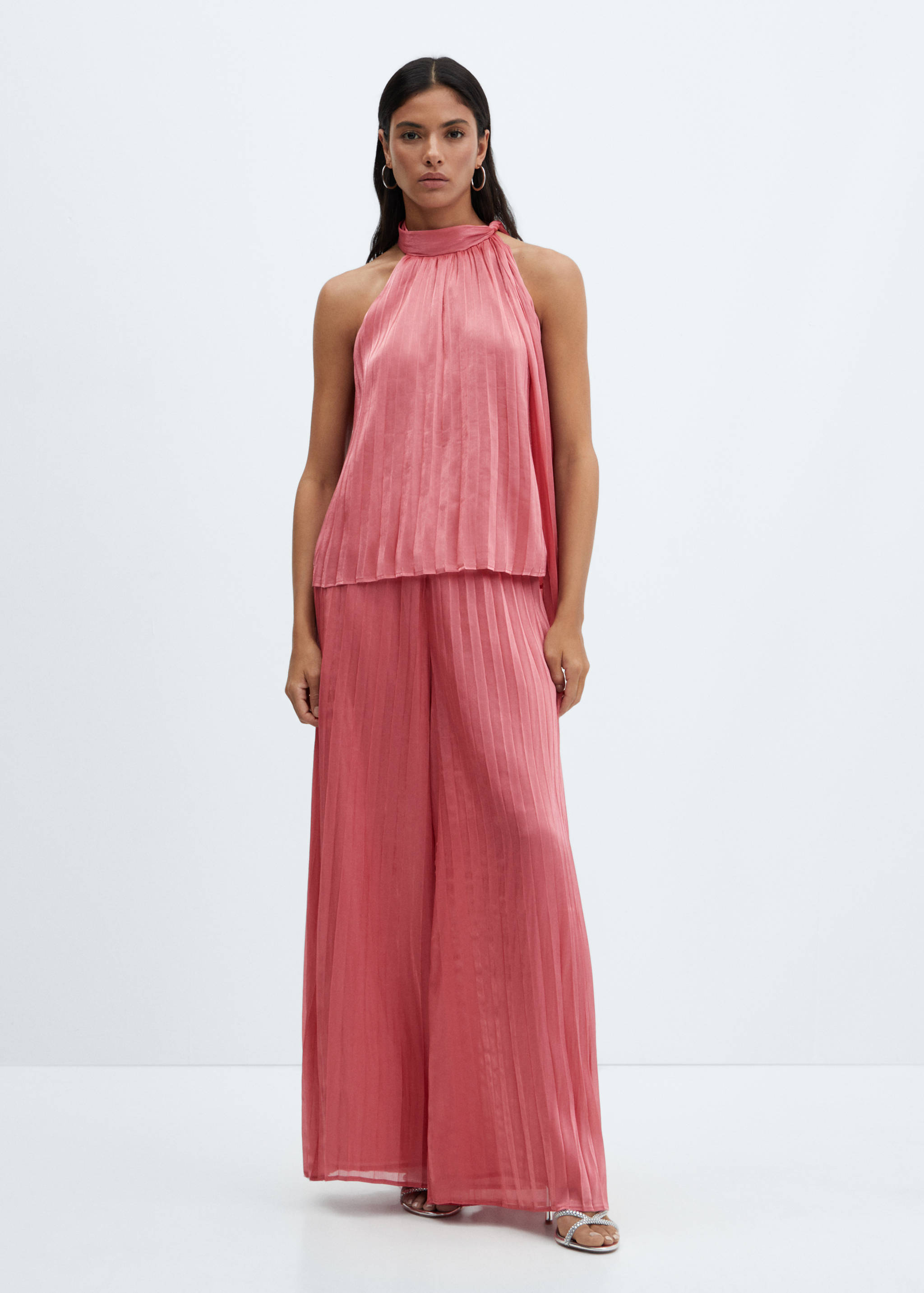 Pleated blouse with bow - General plane