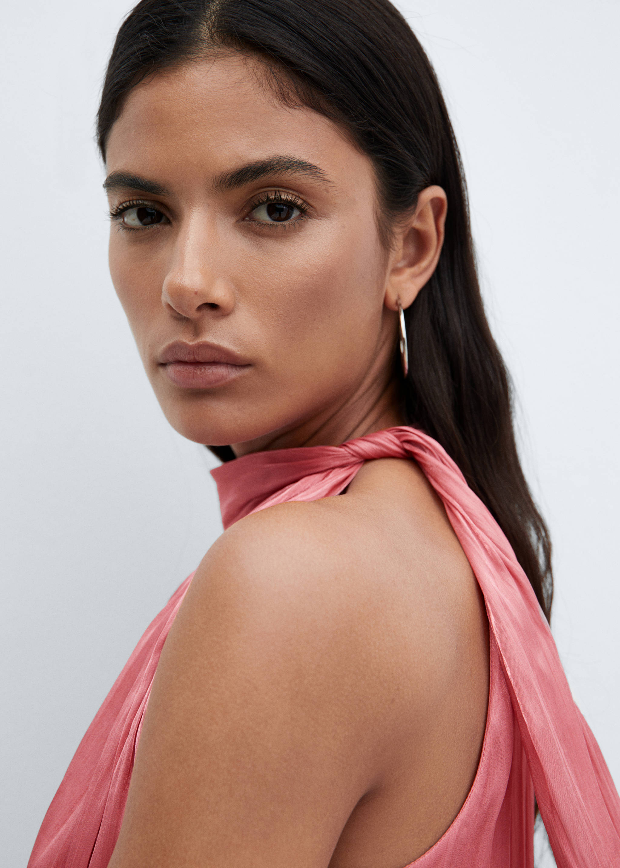 Pleated blouse with bow - Details of the article 1