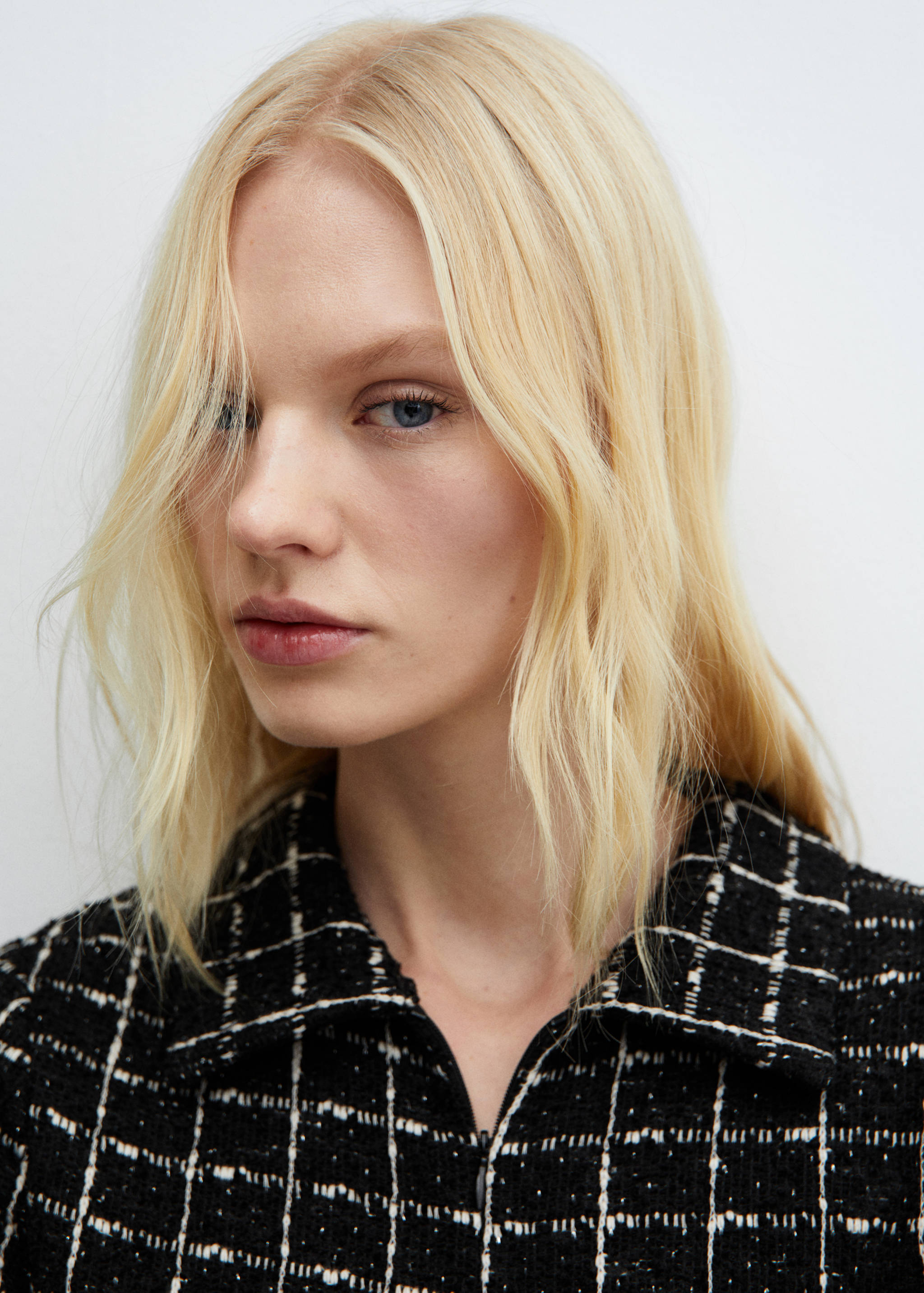 Macacão de tweed com manga curta - Pormenor do artigo 1