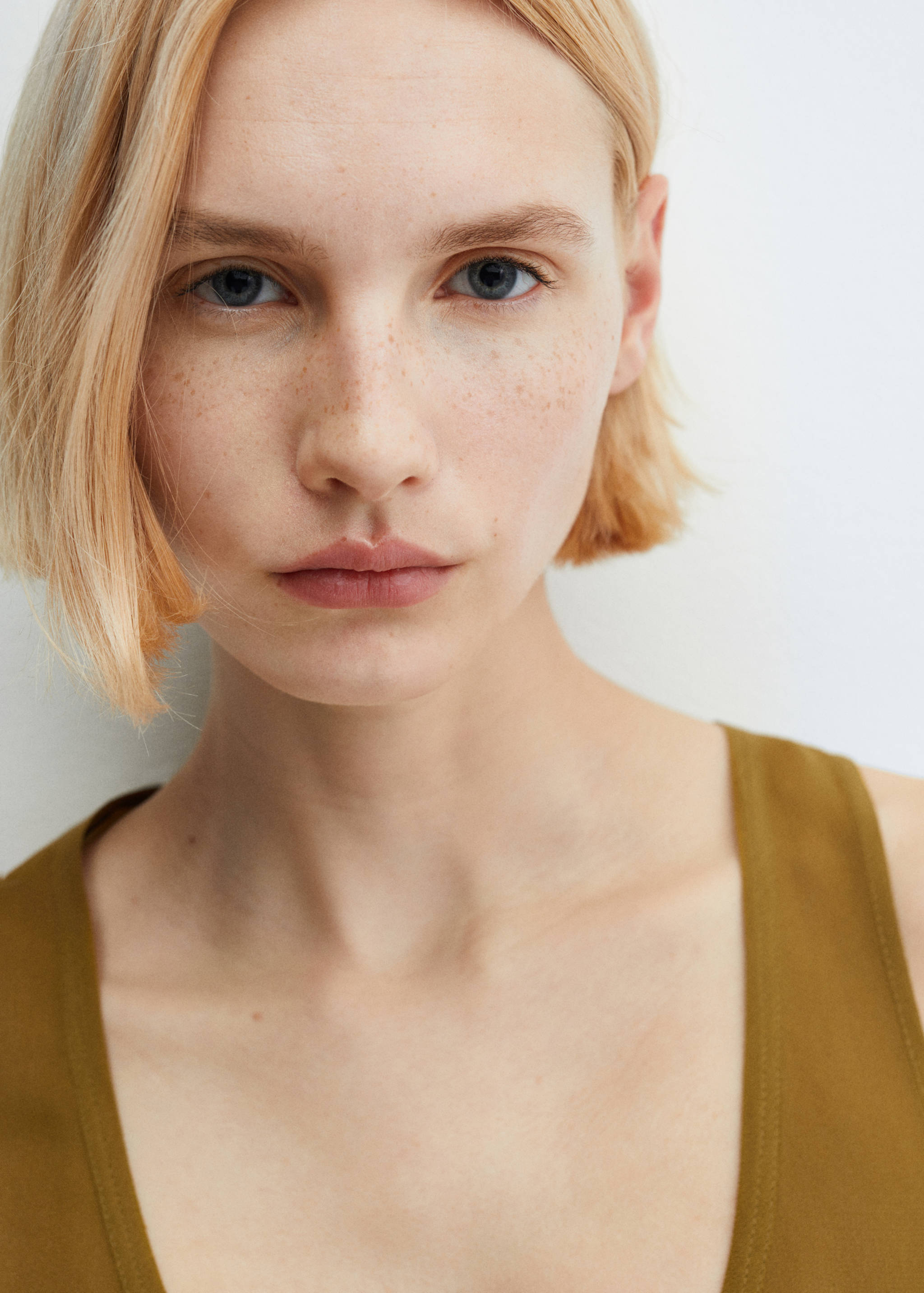 Top fluido botões - Pormenor do artigo 1