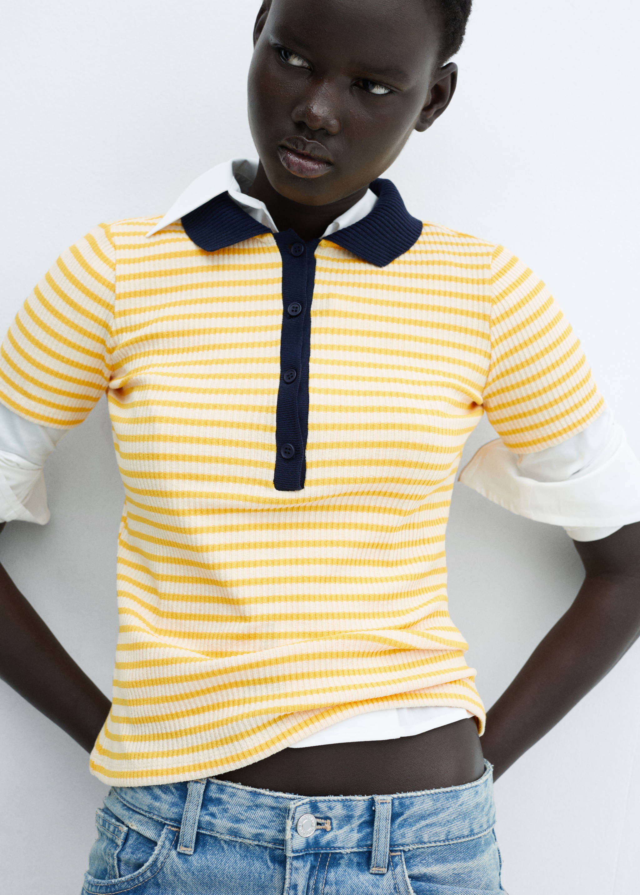 Short-sleeved striped polo shirt - Details of the article 1