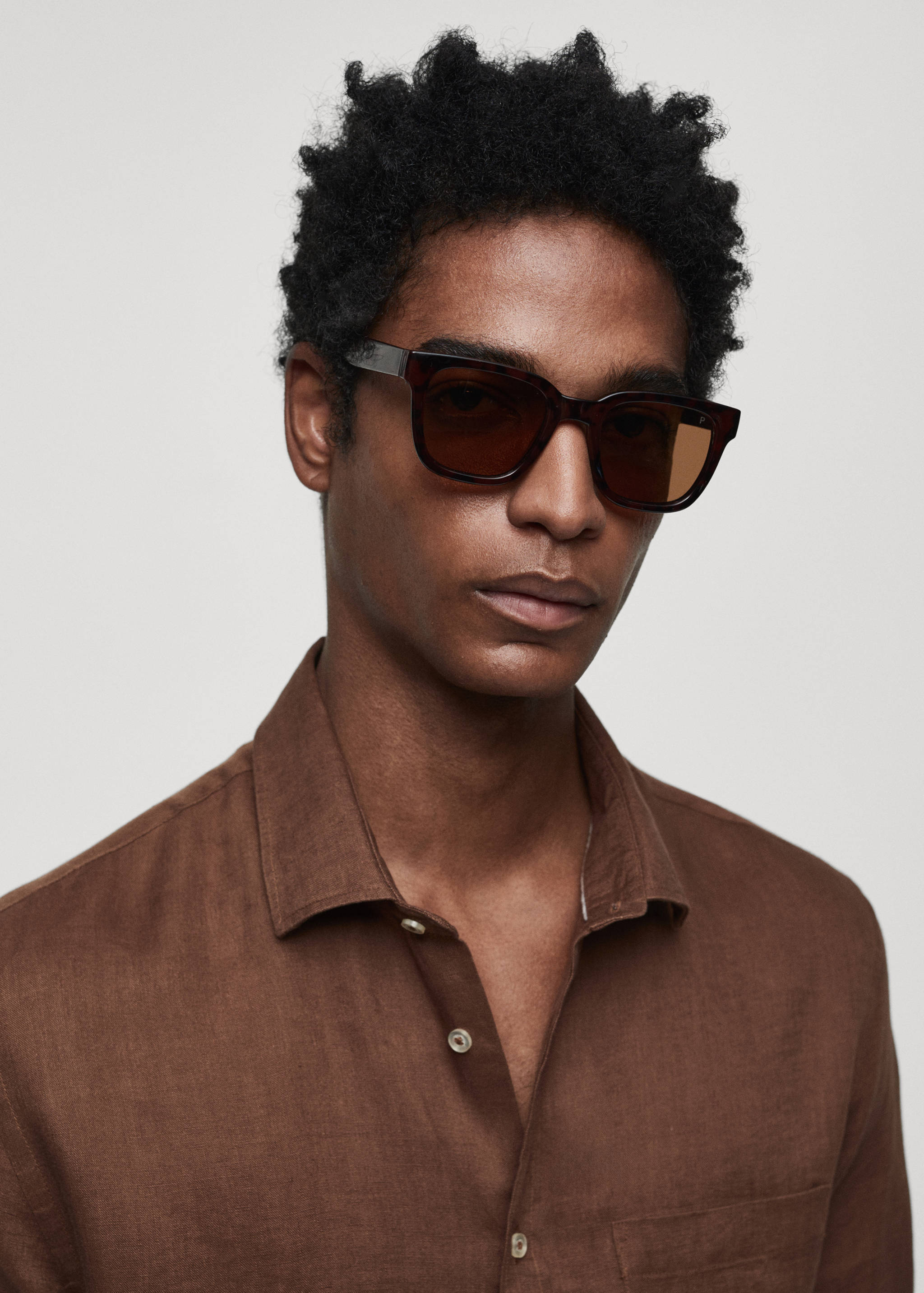 Classic fit 100% linen shirt - Details of the article 1