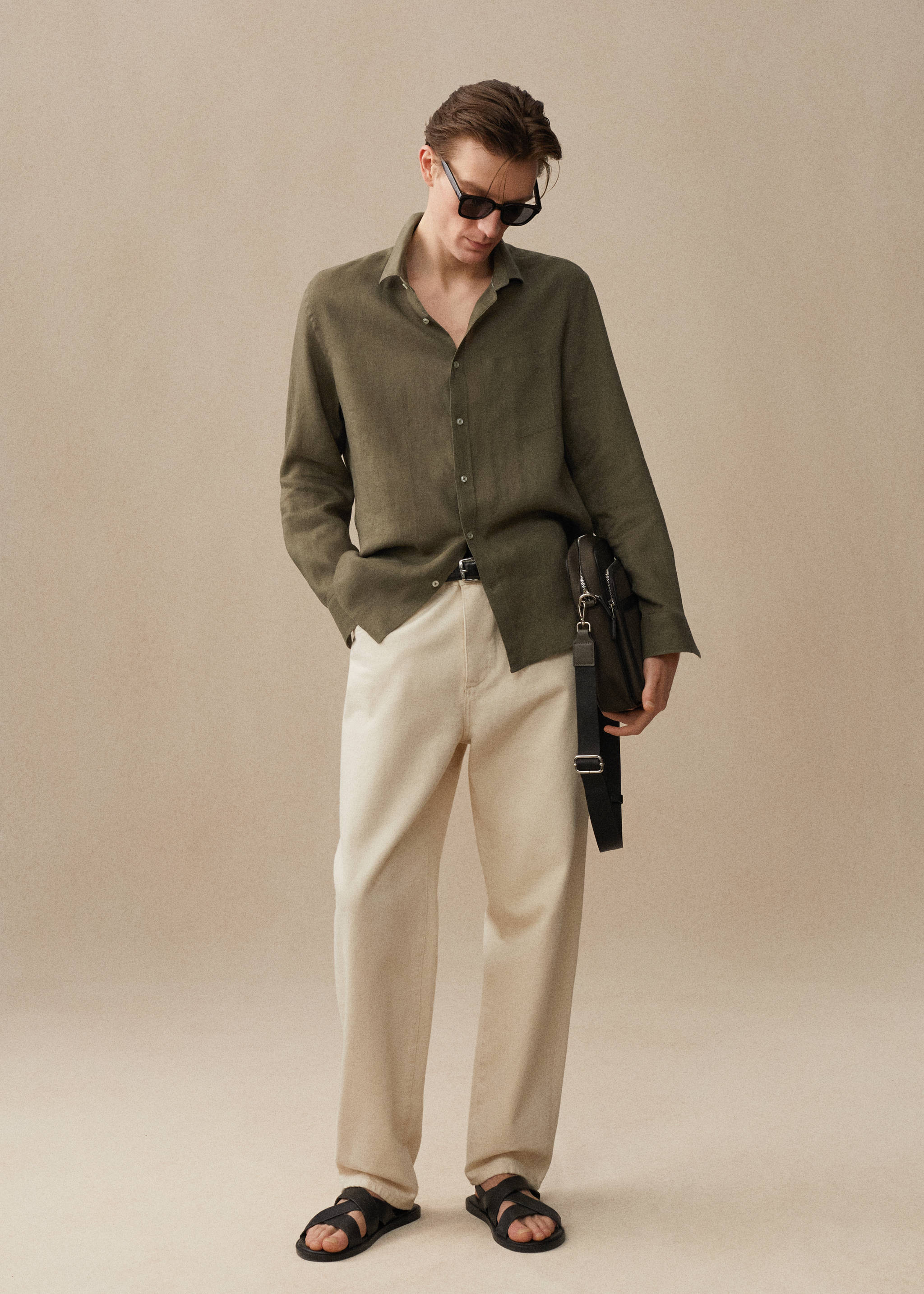 Classic fit 100% linen shirt - Details of the article 6