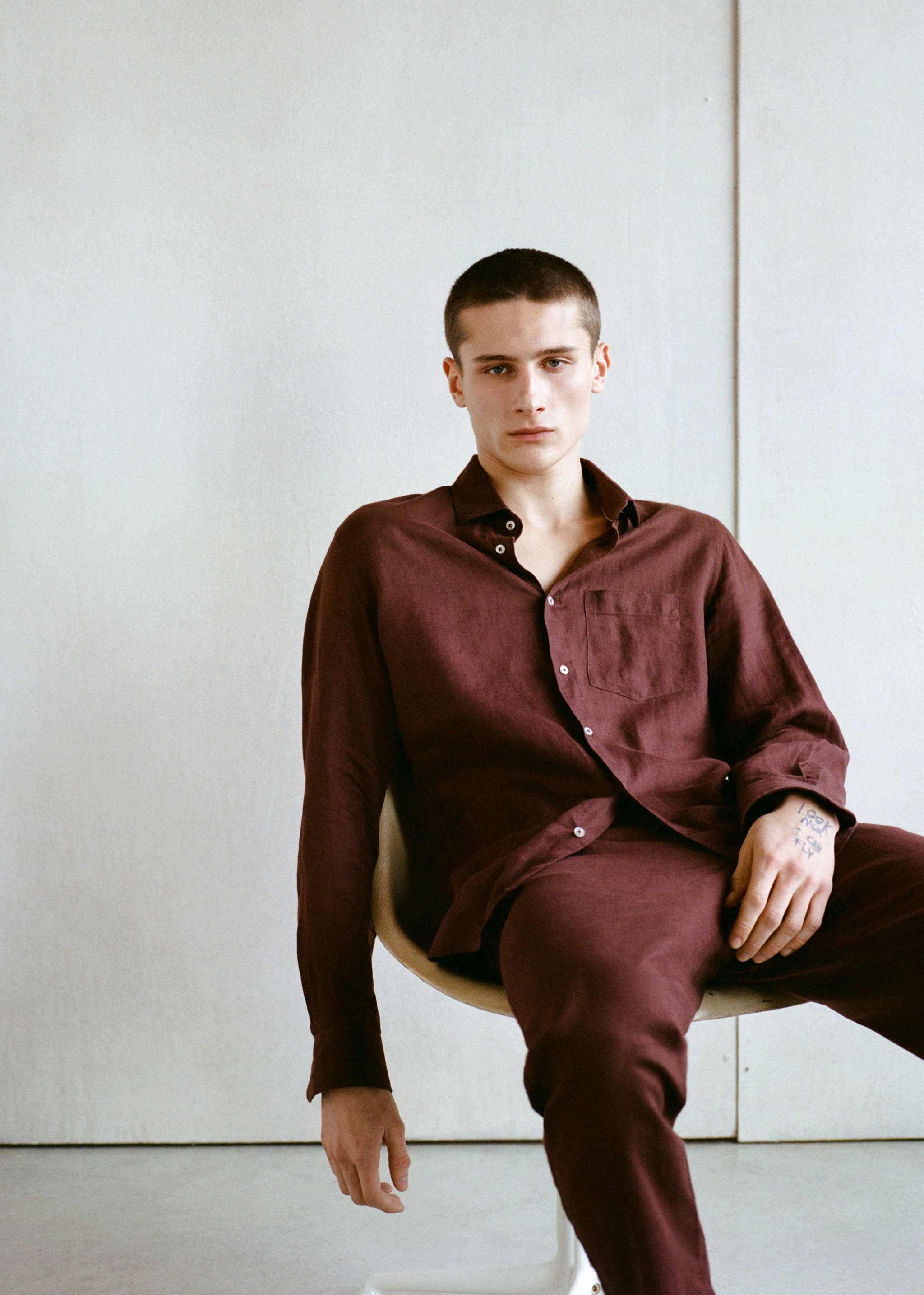 Classic fit 100% linen shirt - Details of the article 5