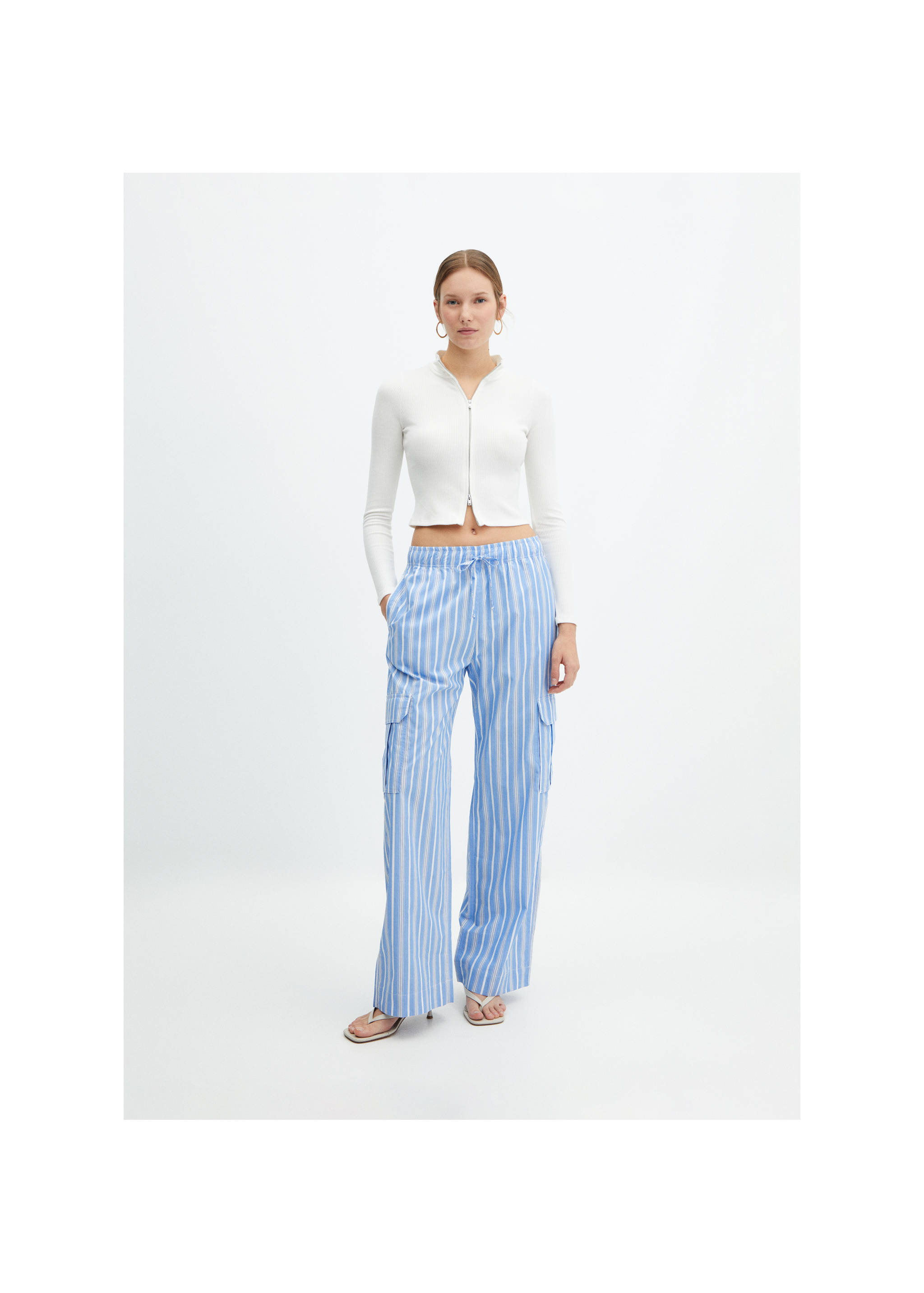 Cardigan mit halbhohem Kragen und Reißverschluss - Allgemeine Ansicht, Ecru. Ref: 67046030-00.