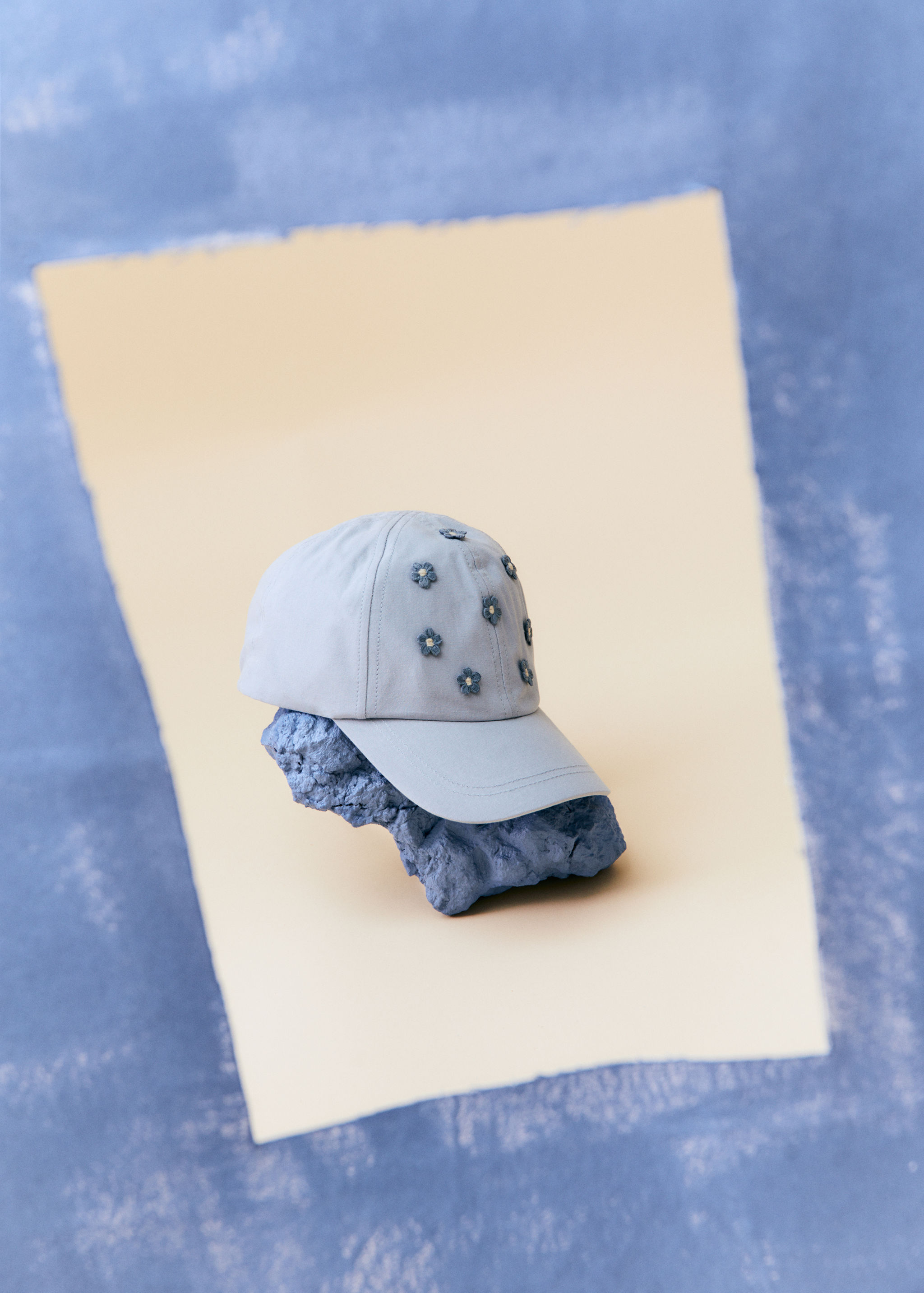 Floral cap - Details of the article 6