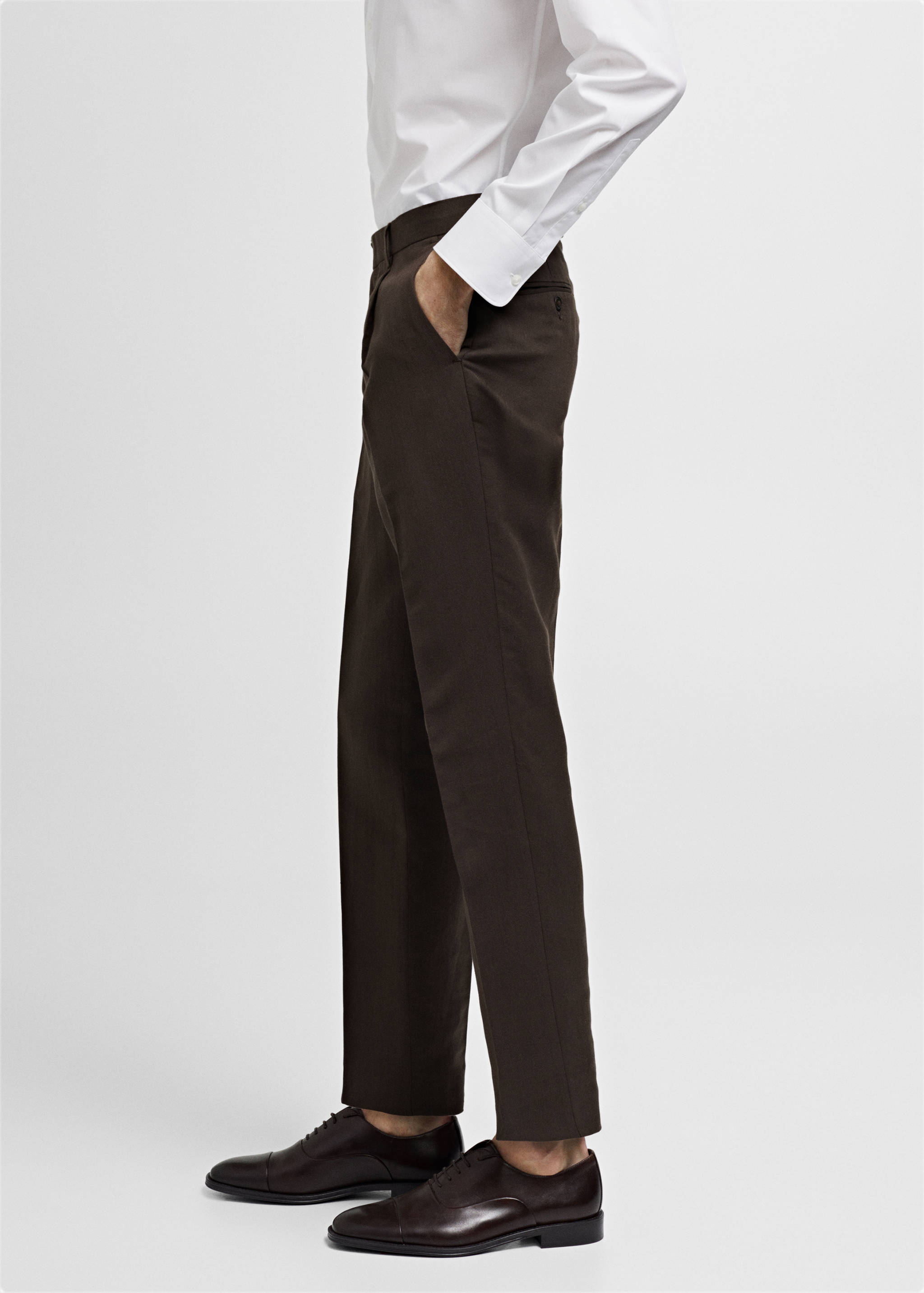 Slim-fit cotton and linen suit trousers - Details of the article 2