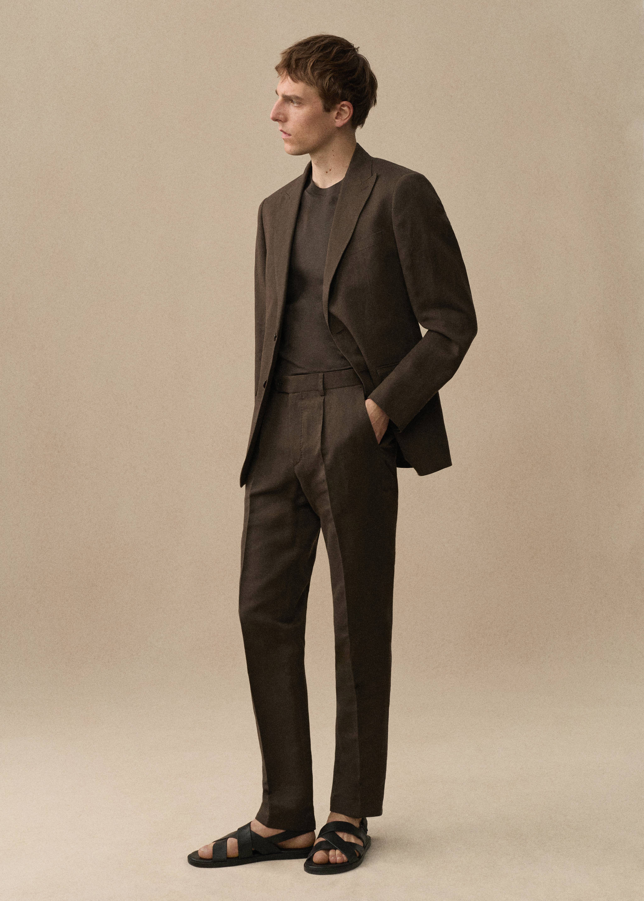 Slim-fit cotton and linen suit trousers - Details of the article 5