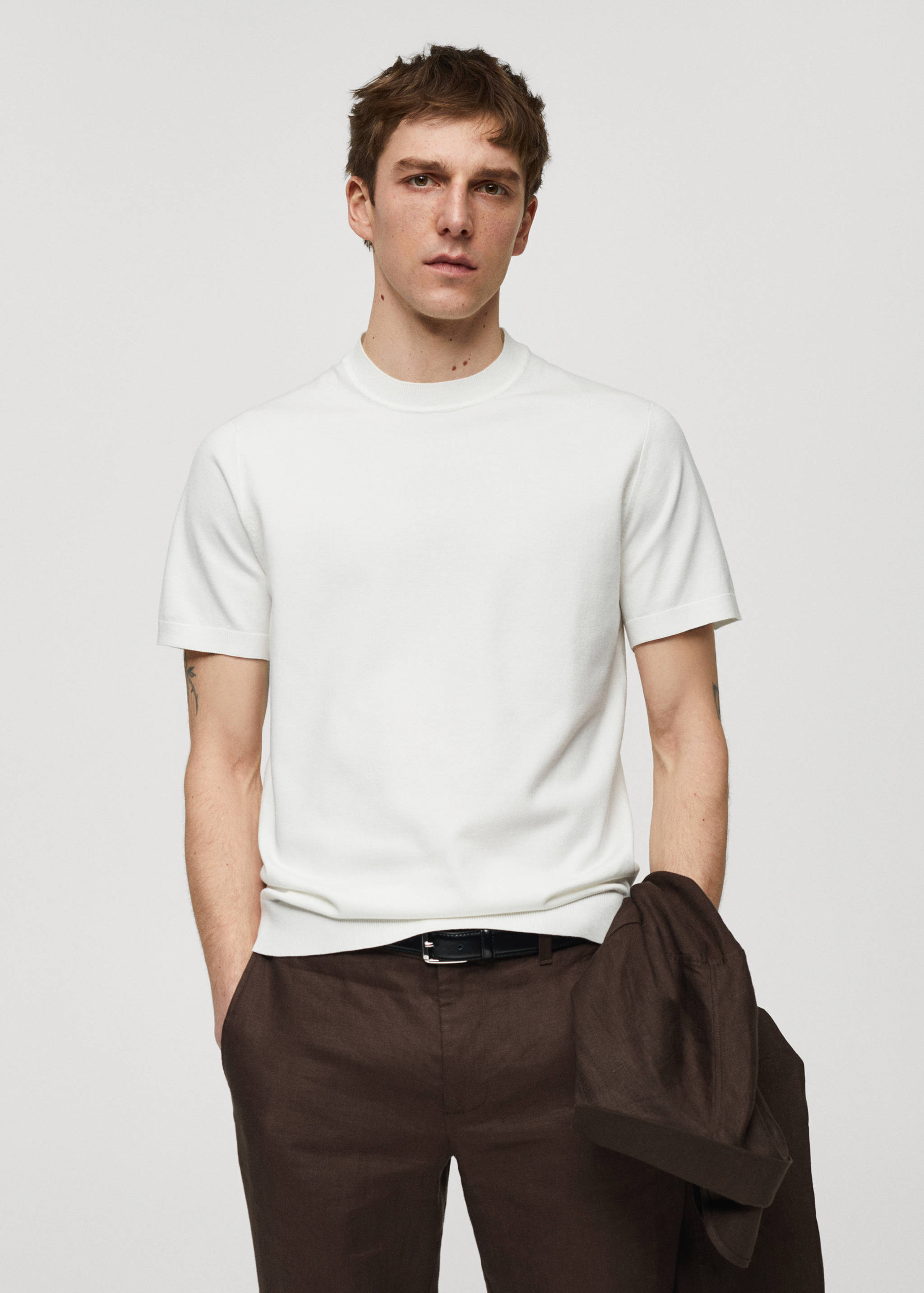 T-shirt en maille fine - Plan moyen