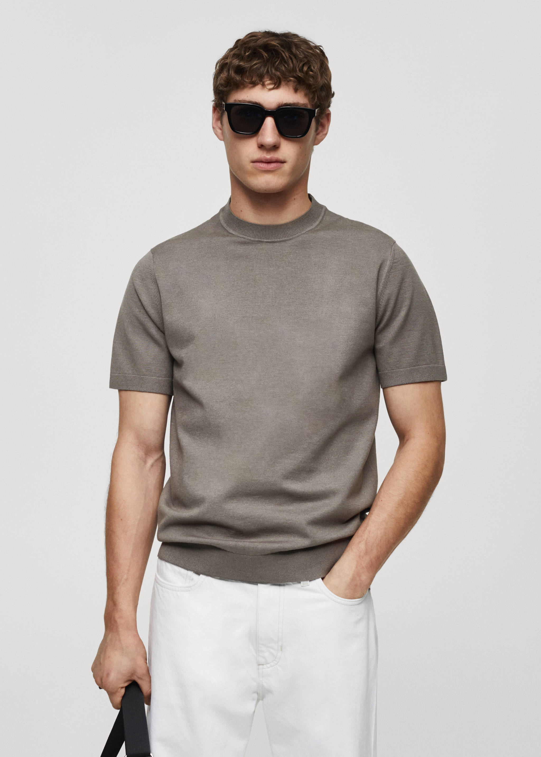 T-shirt en maille fine - Plan moyen