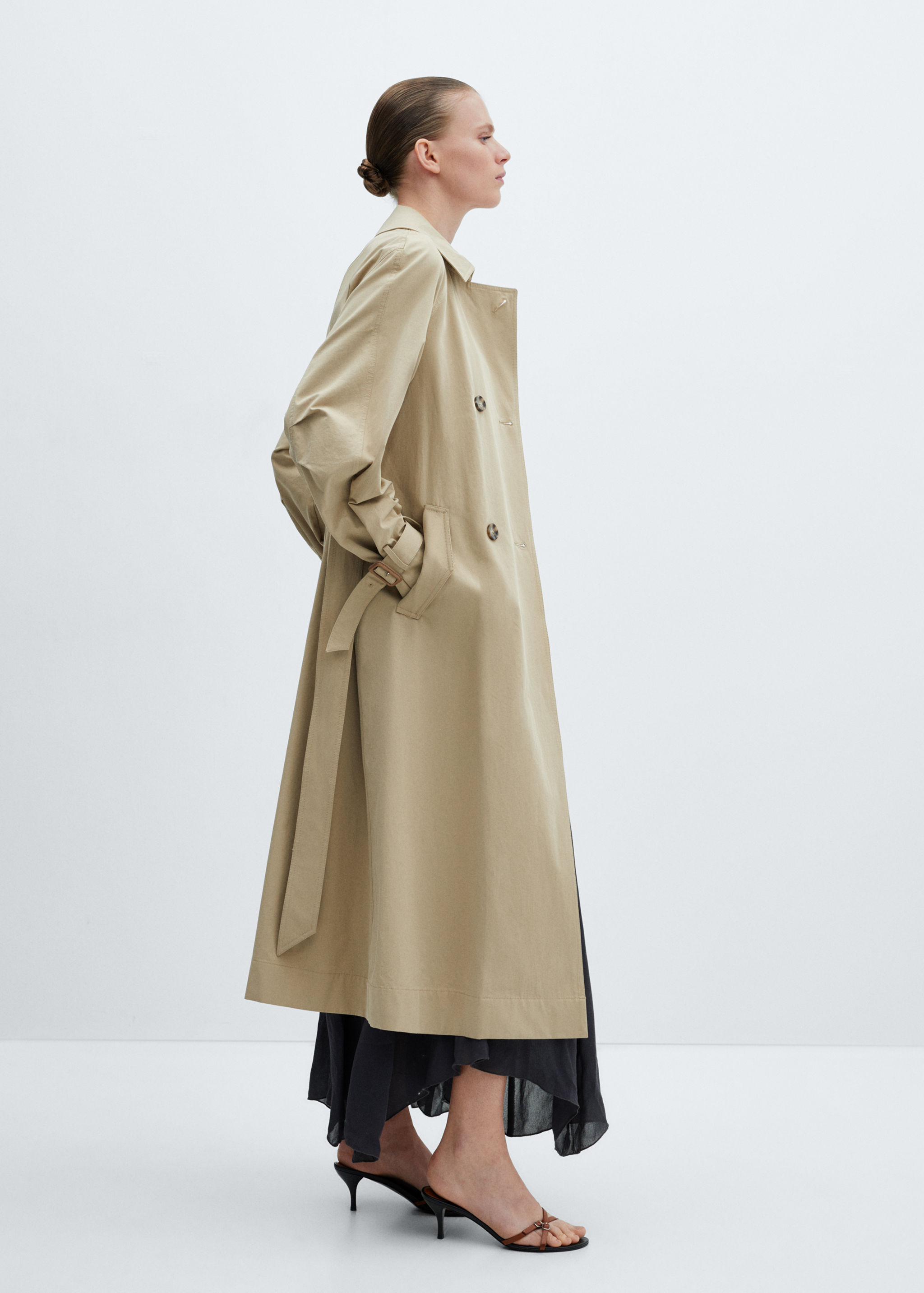 Double-breasted cotton trench coat - Details of the article 2