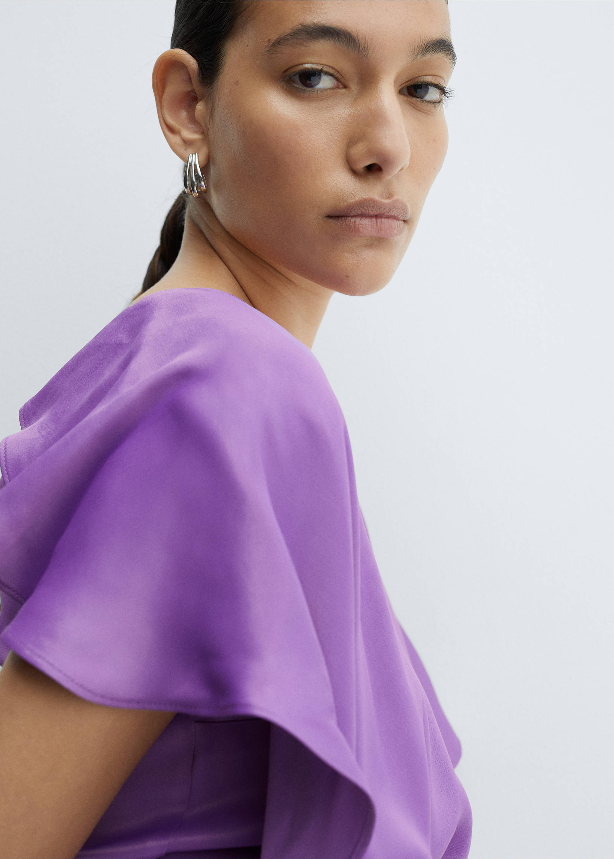 Ruffled satin jumpsuit - Details of the article 3, Purple. Ref: 67046336-00.