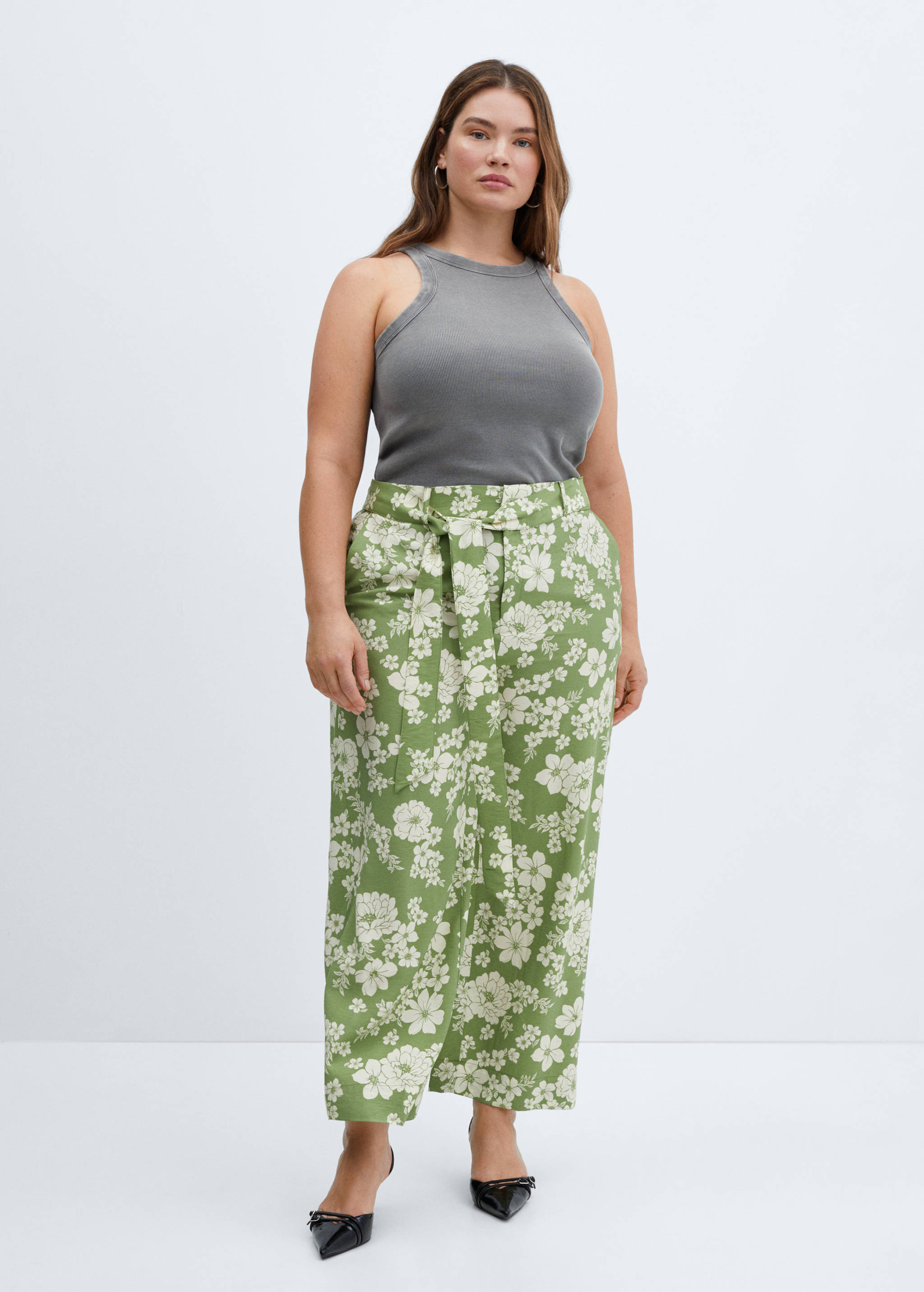 Printed pants with bow - Details of the article 3