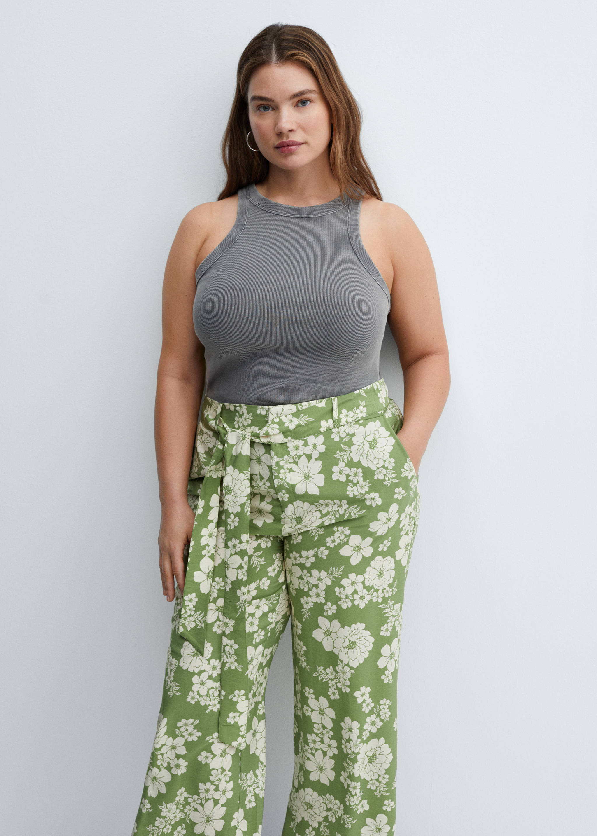 Printed pants with bow - Details of the article 5